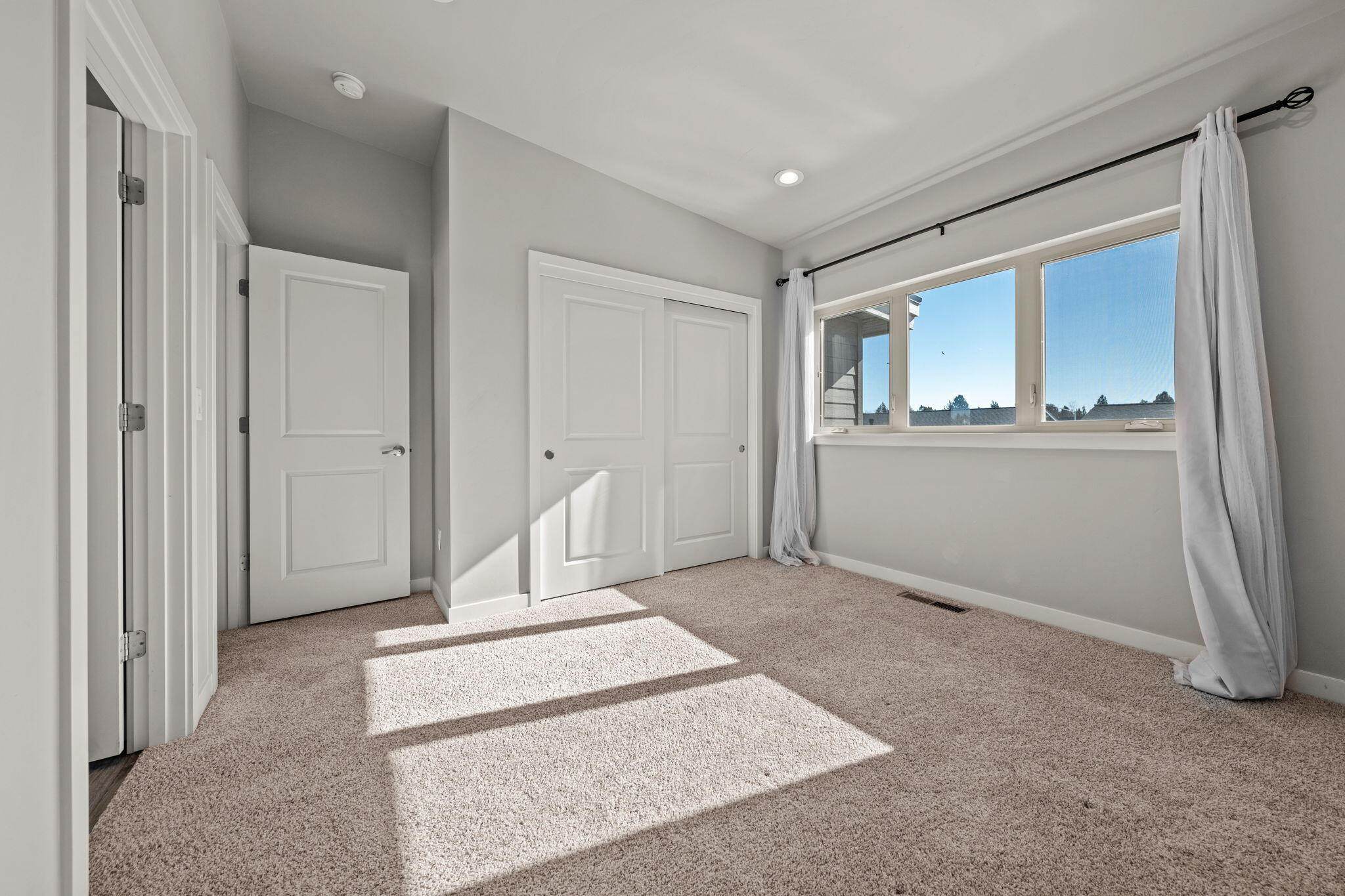 3618 SW Badger Avenue