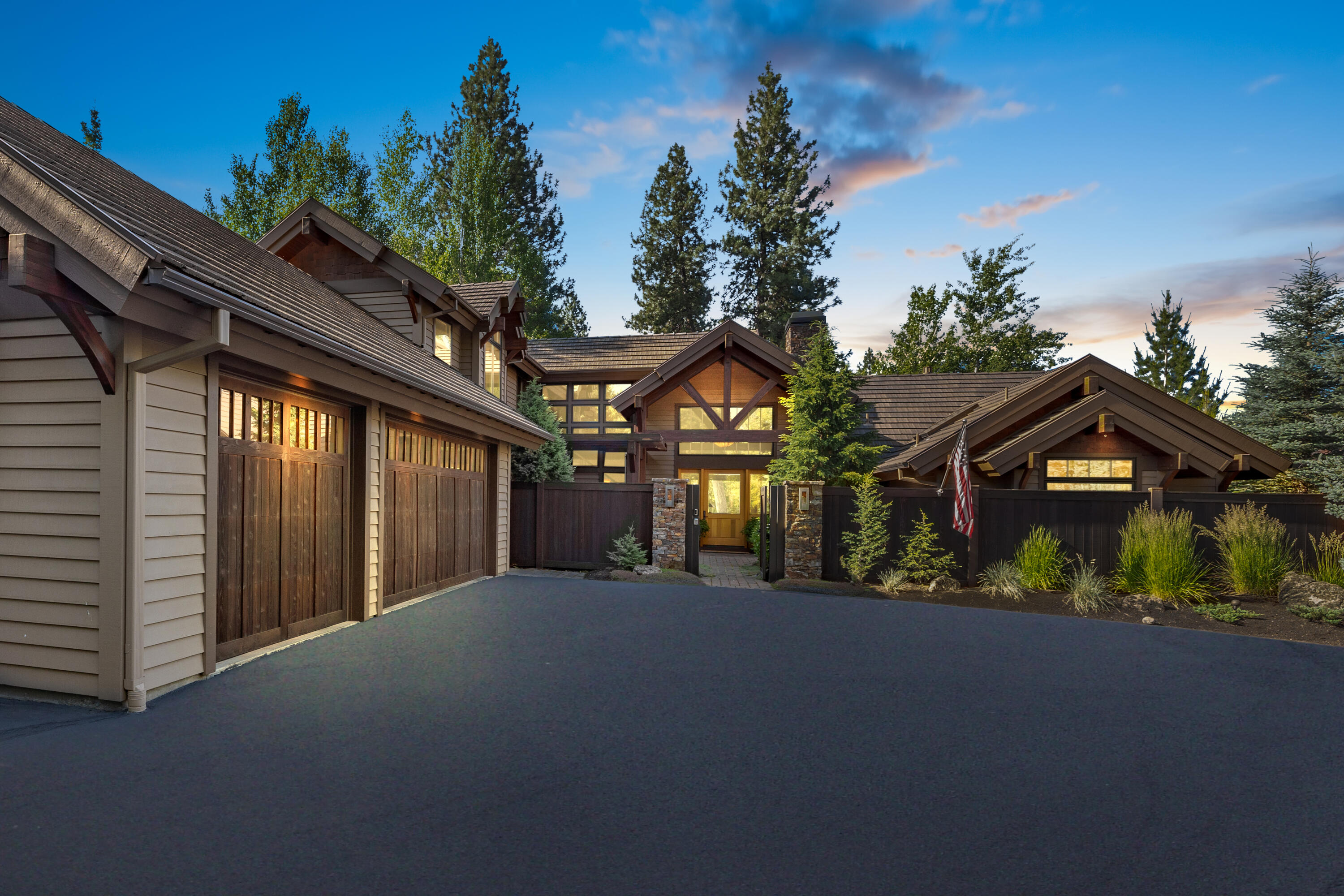 19448 Green Lakes Loop