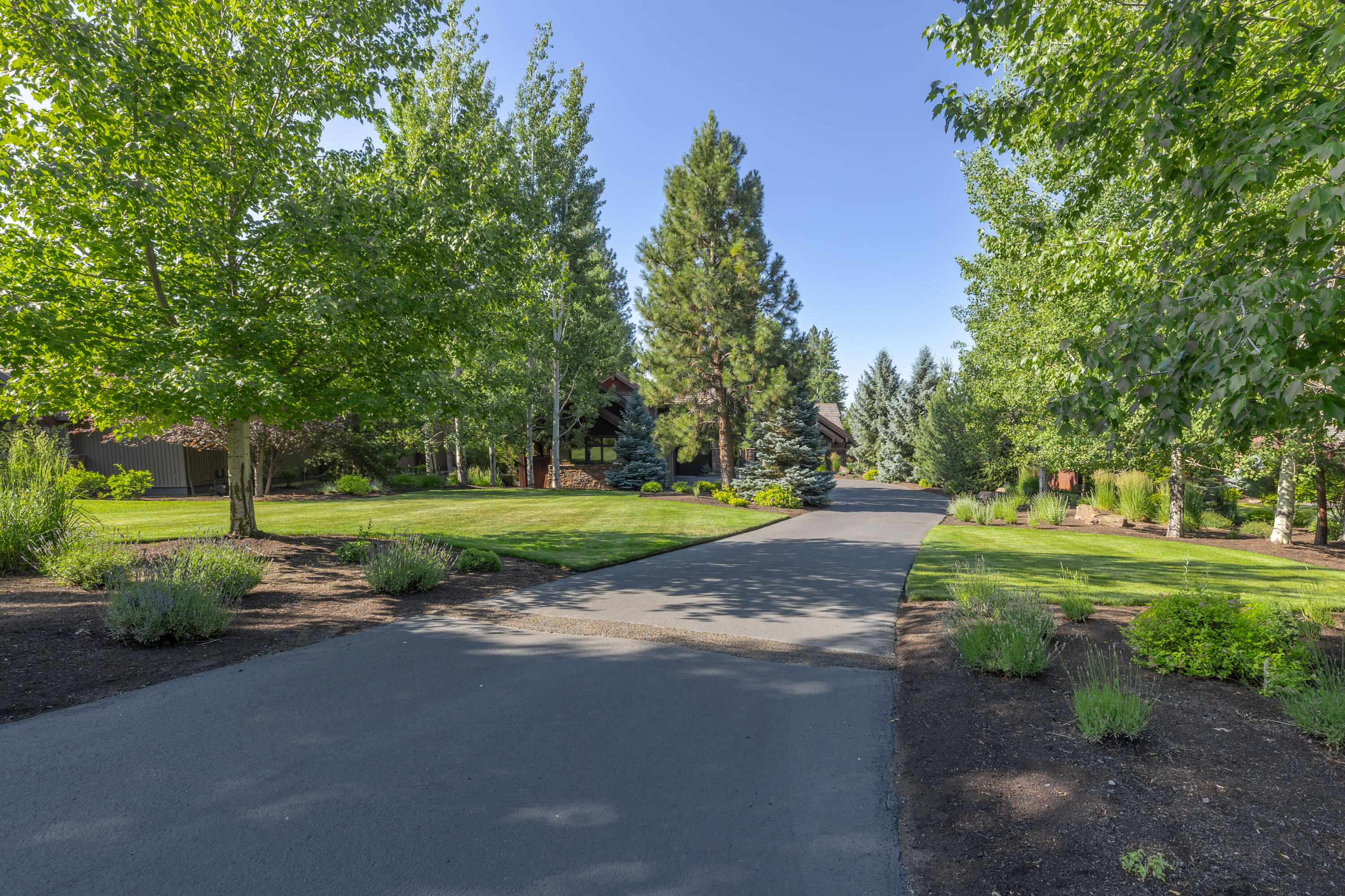 19448 Green Lakes Loop