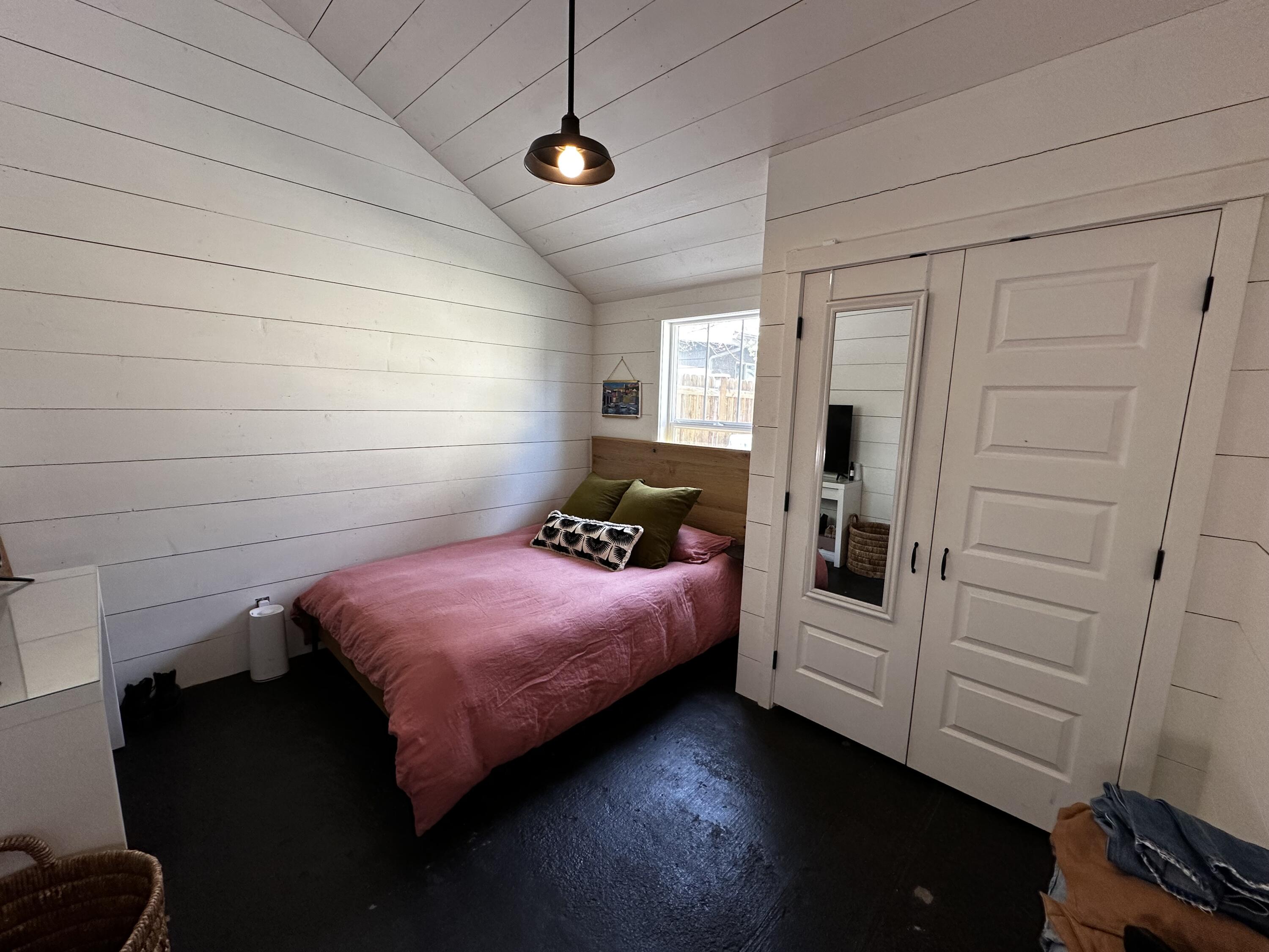 1311 NW Milwaukee Avenue