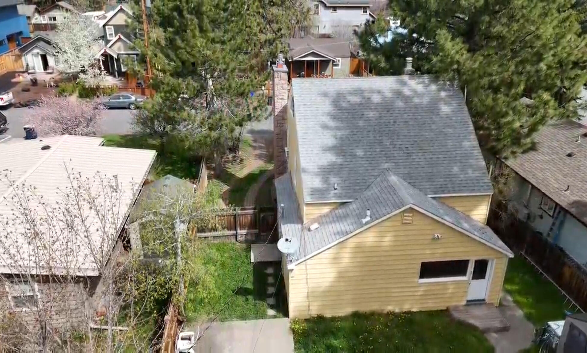 1311 NW Milwaukee Avenue