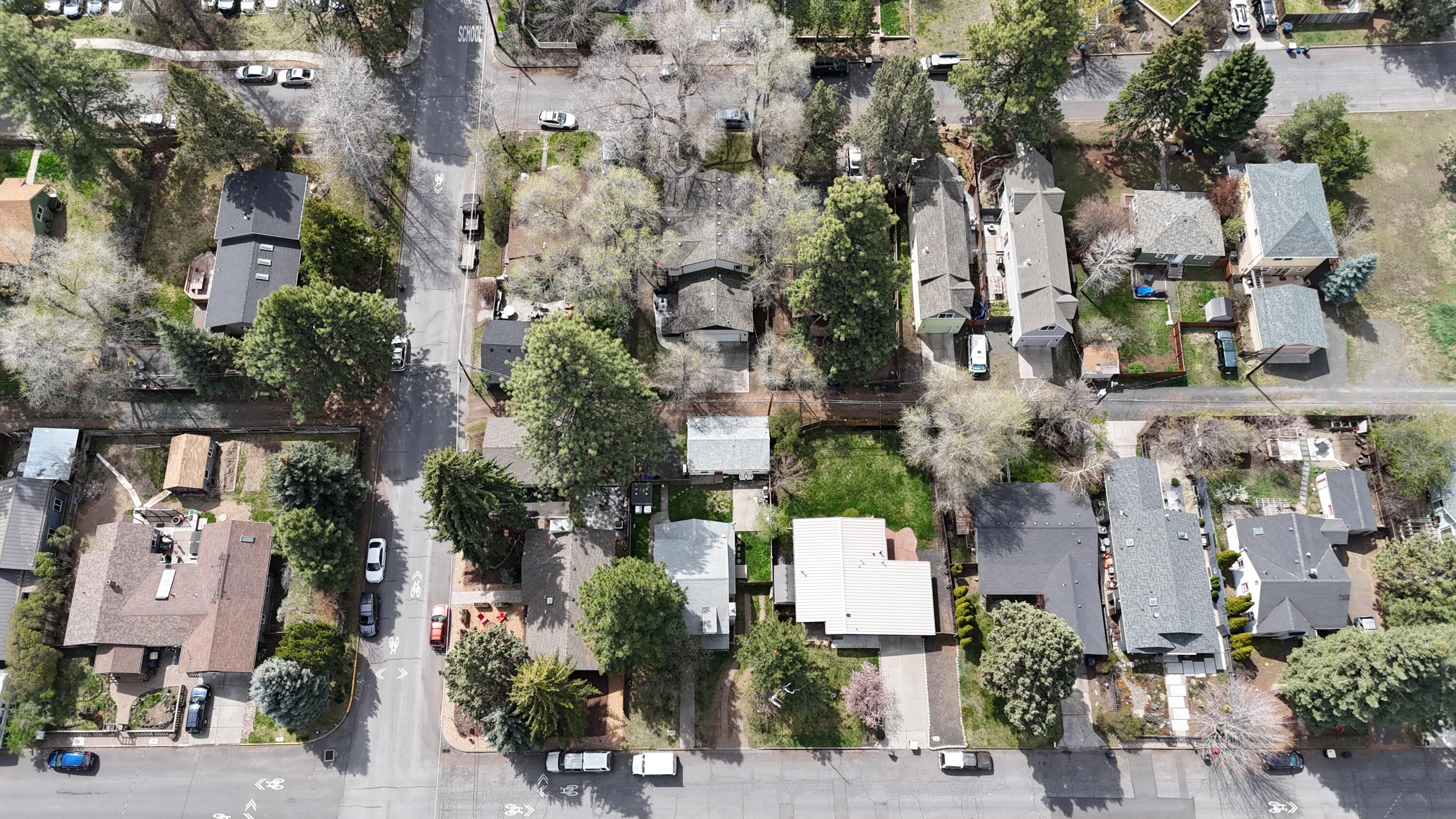 1311 NW Milwaukee Avenue