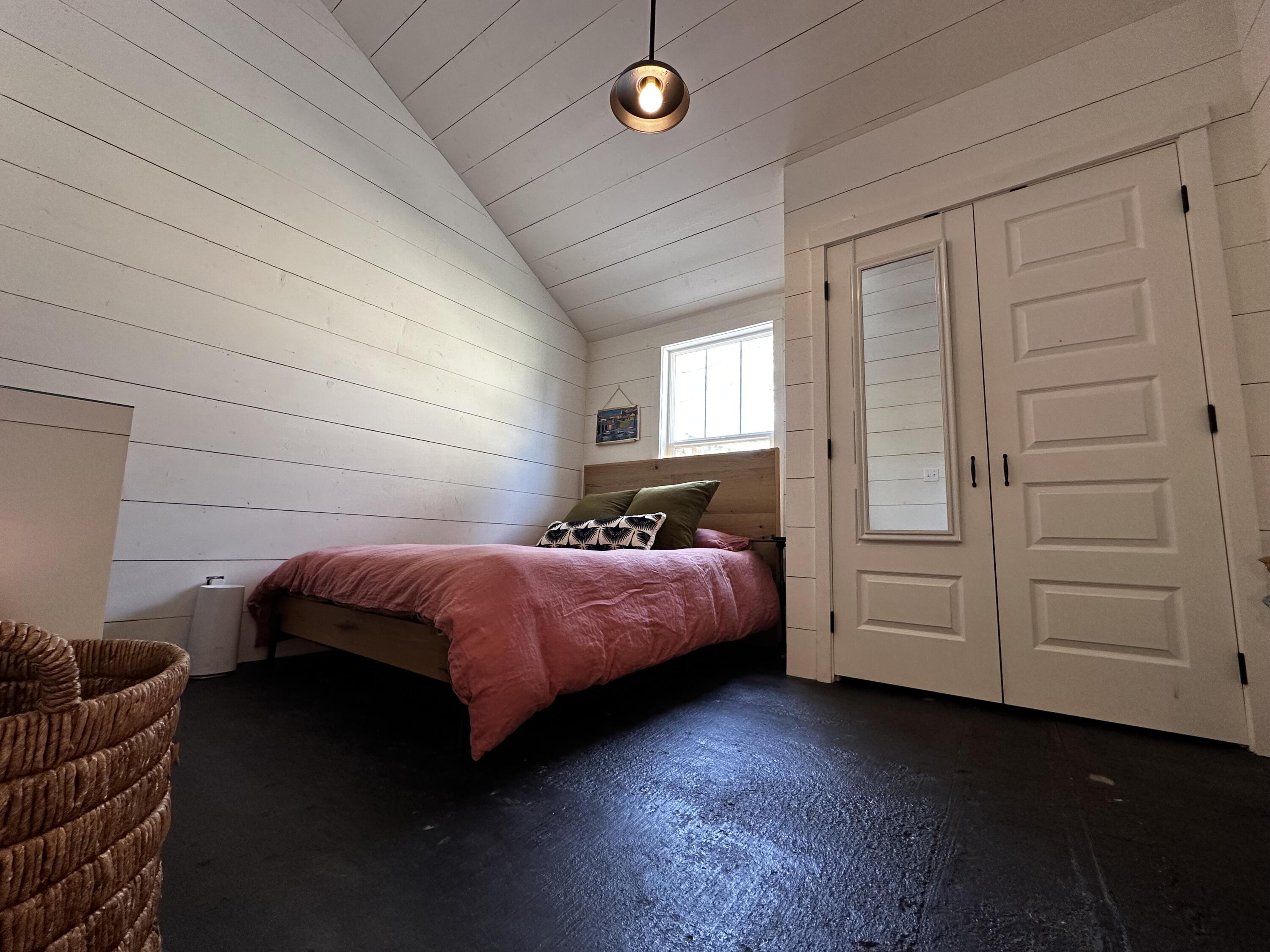 1311 NW Milwaukee Avenue