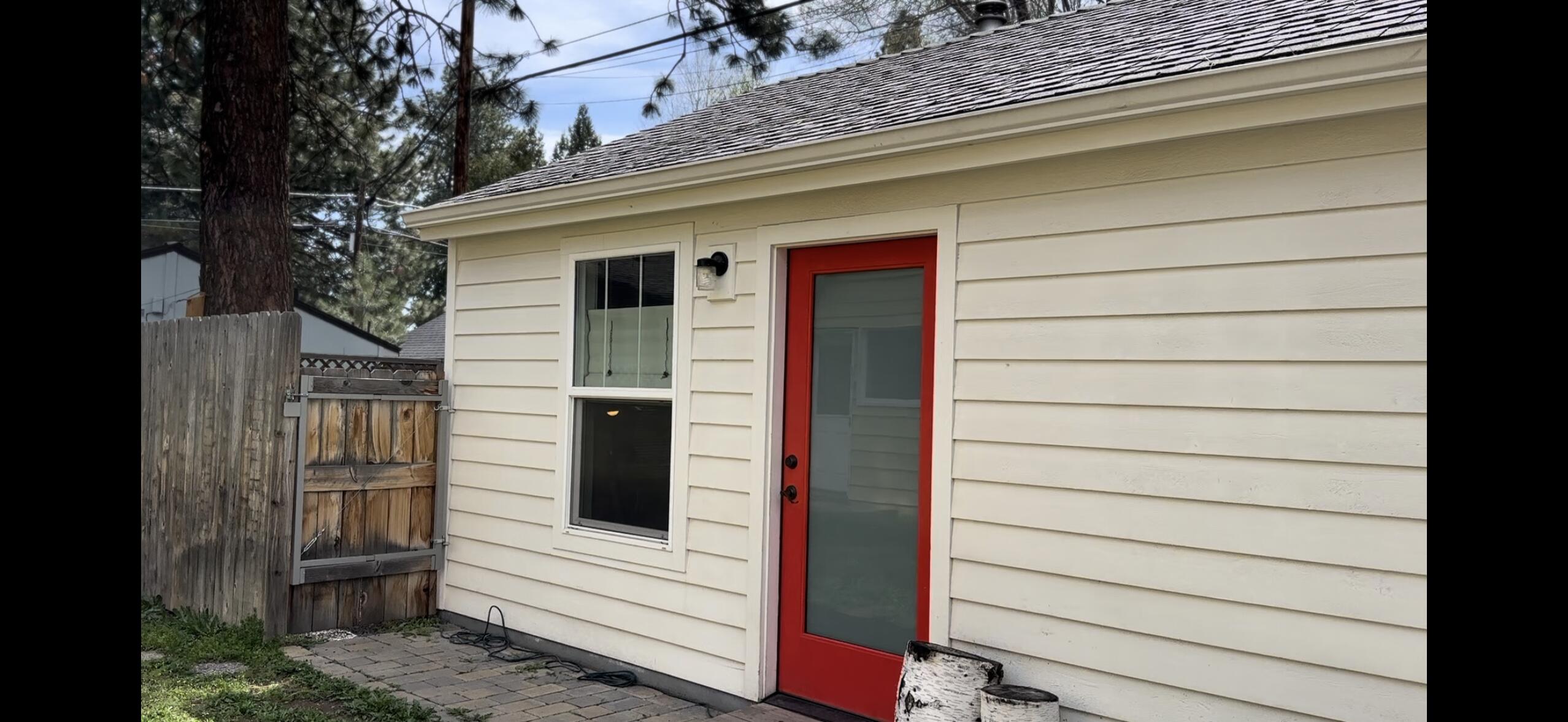 1311 NW Milwaukee Avenue