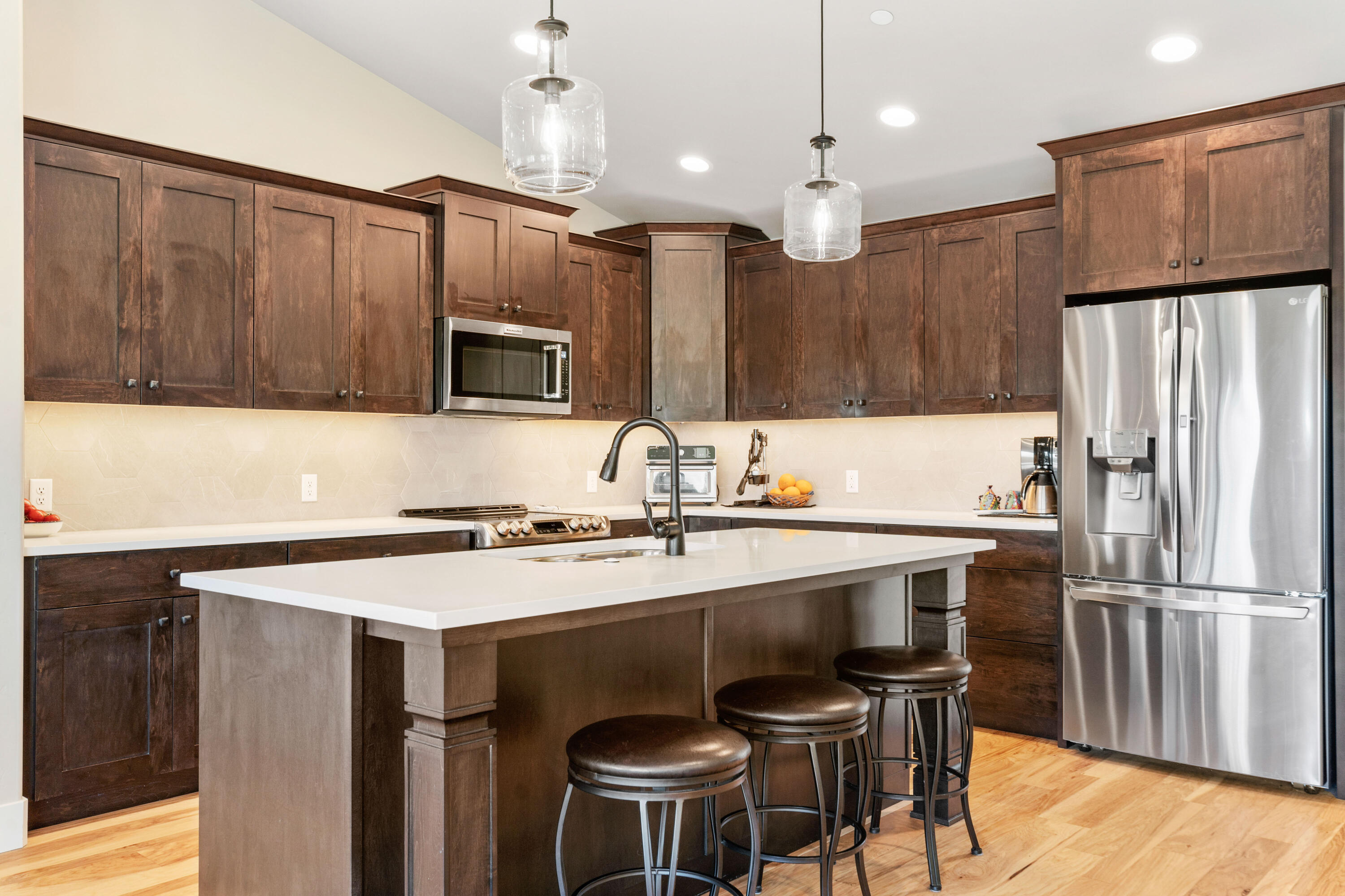 17901 SW Mount Hood Drive