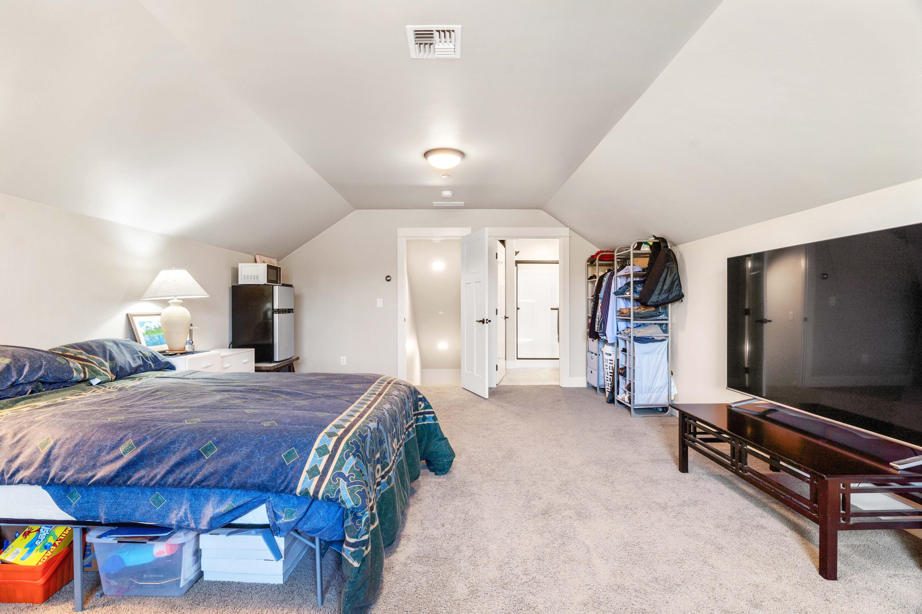 17901 SW Mount Hood Drive