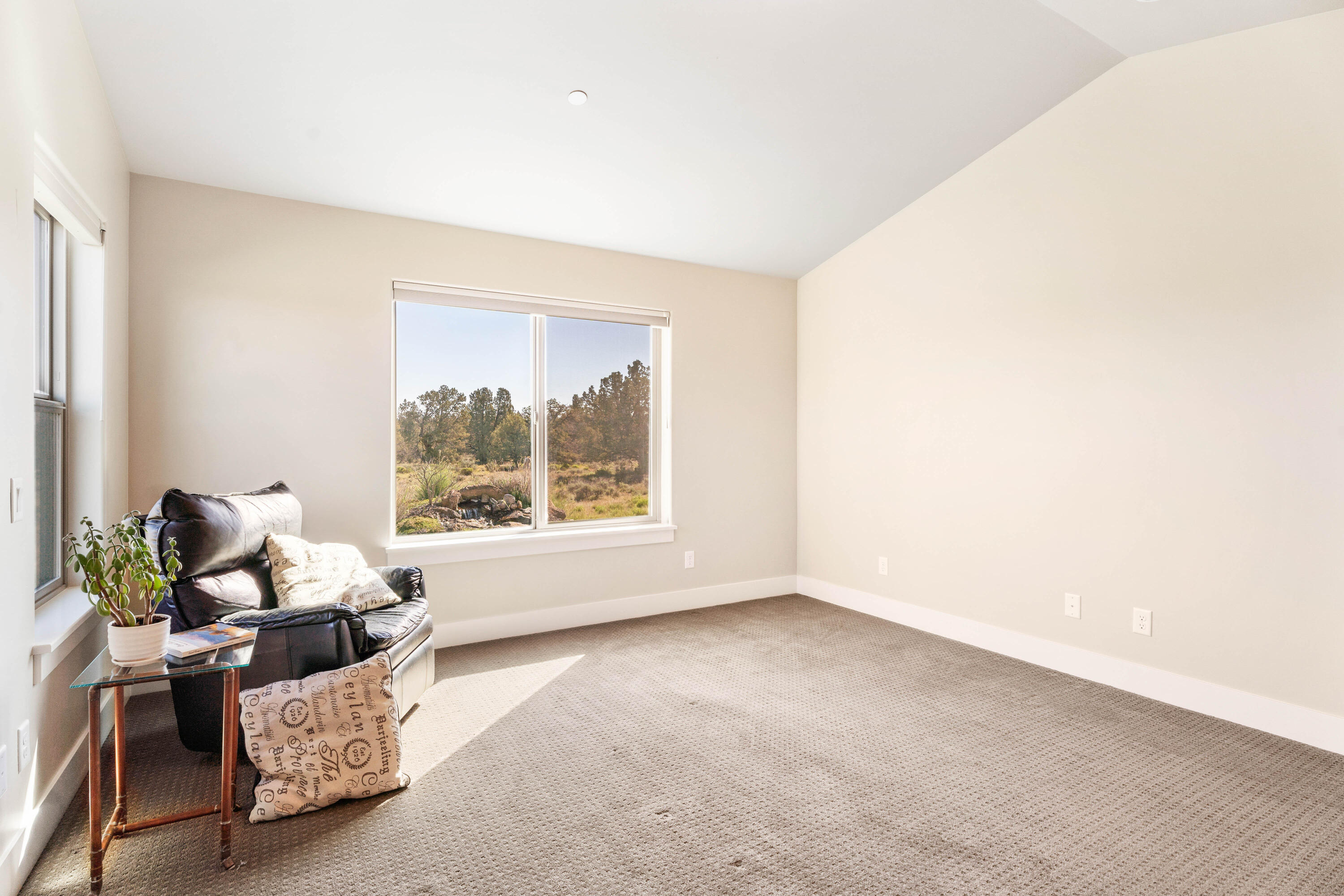 17901 SW Mount Hood Drive