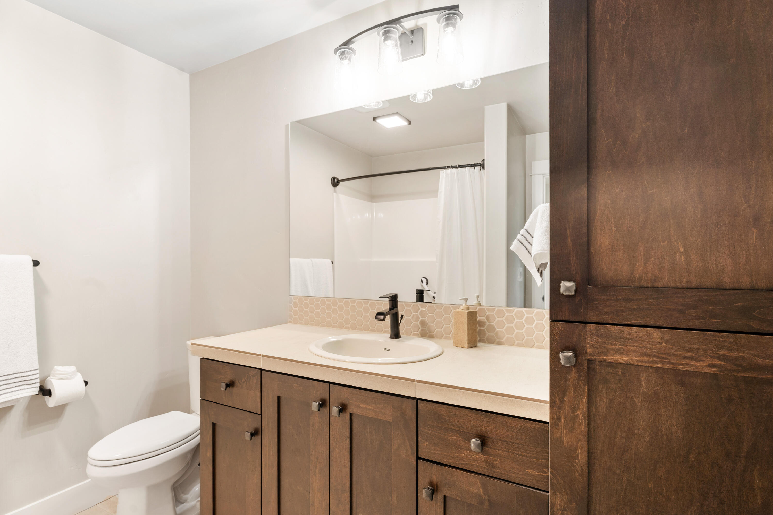 17901 SW Mount Hood Drive