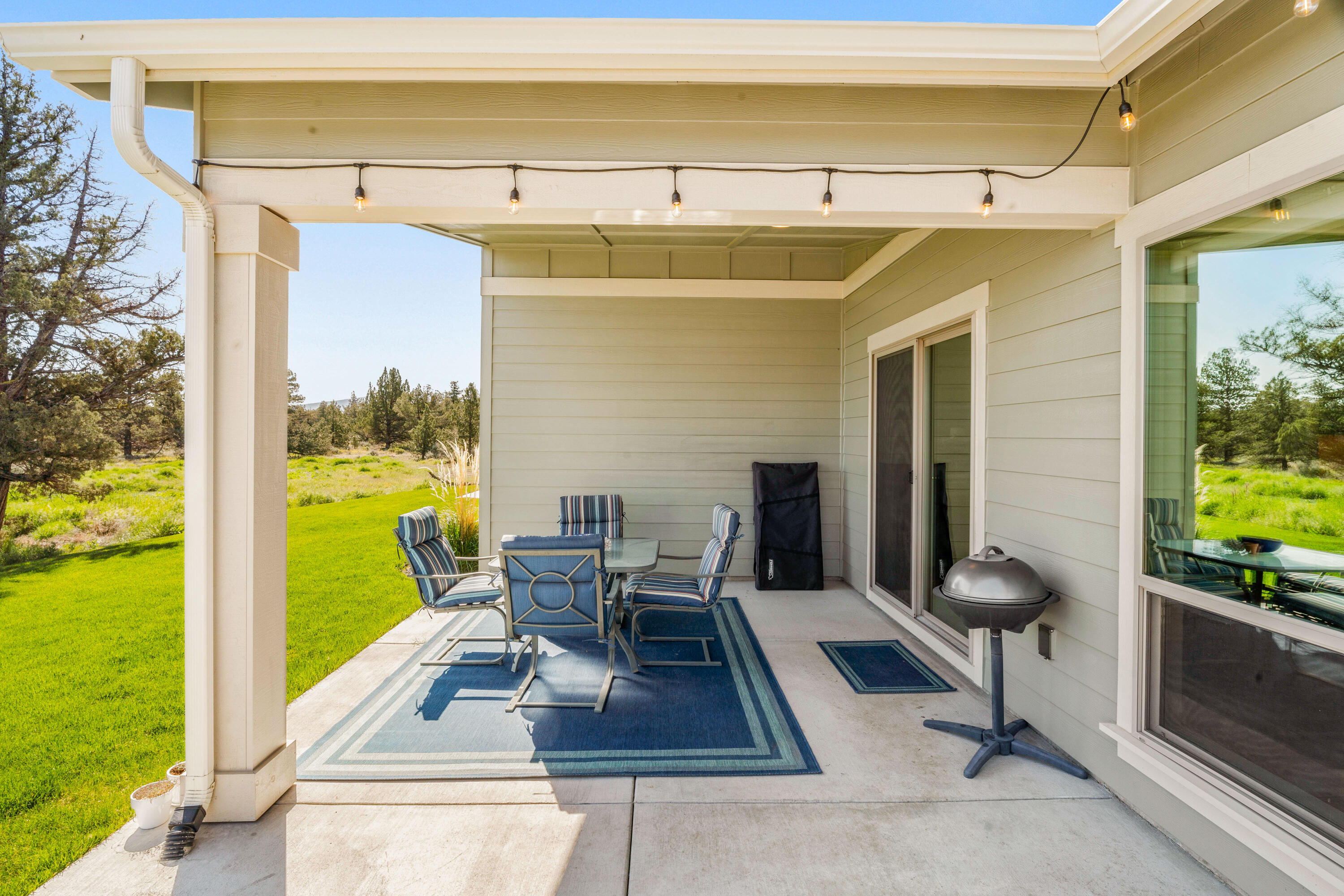 17901 SW Mount Hood Drive