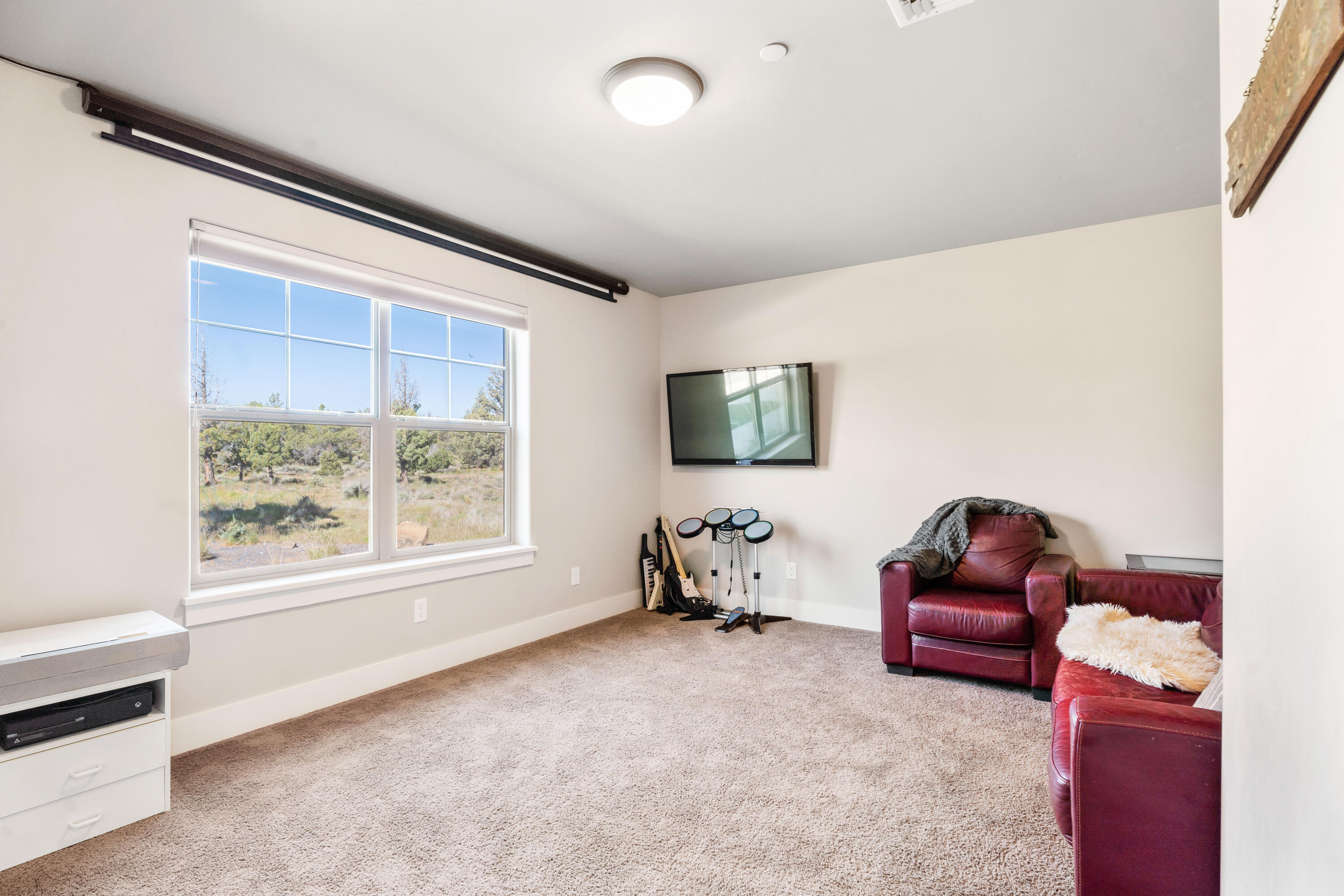 17901 SW Mount Hood Drive