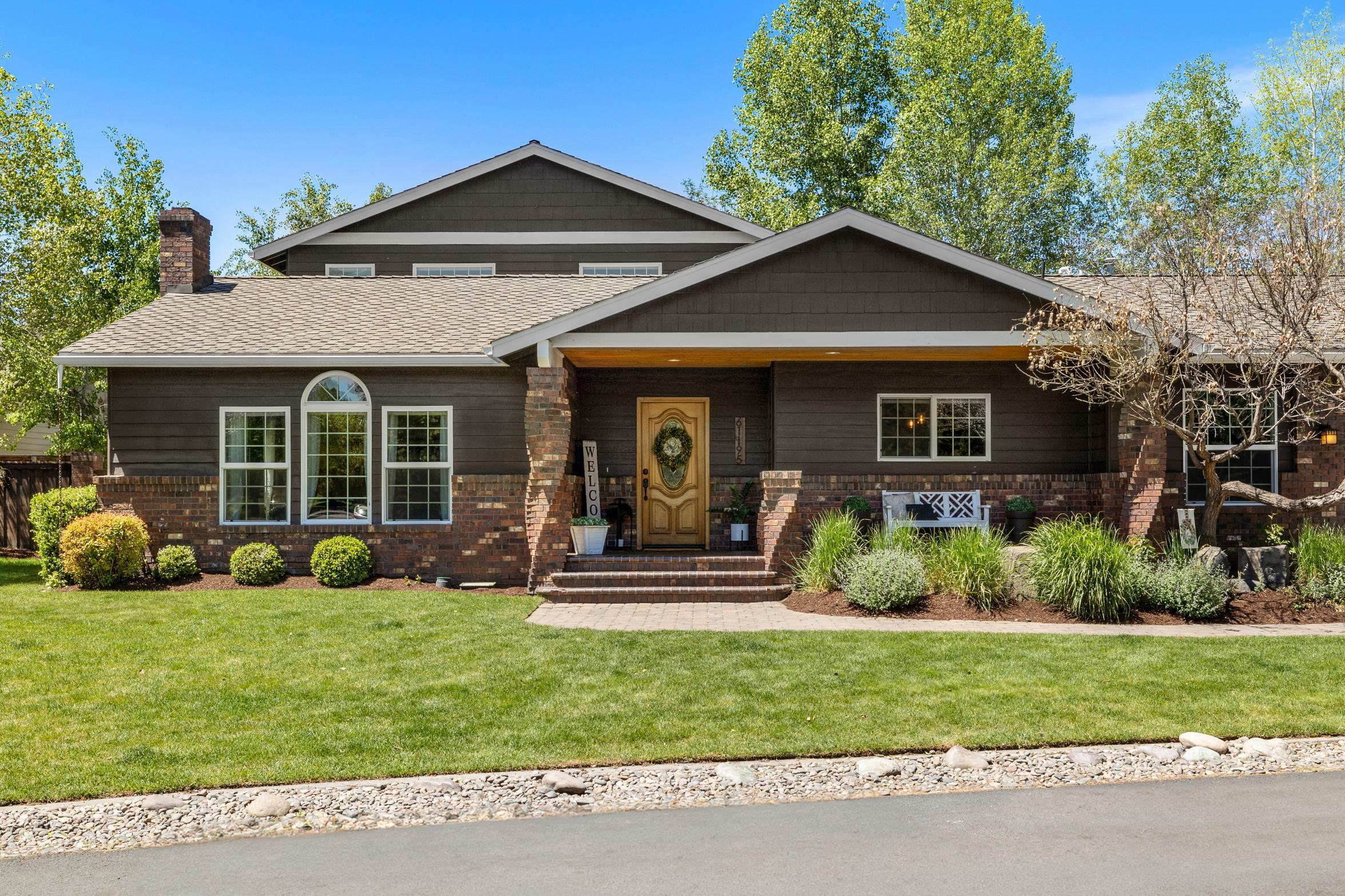 61195 Bonny Bridge
