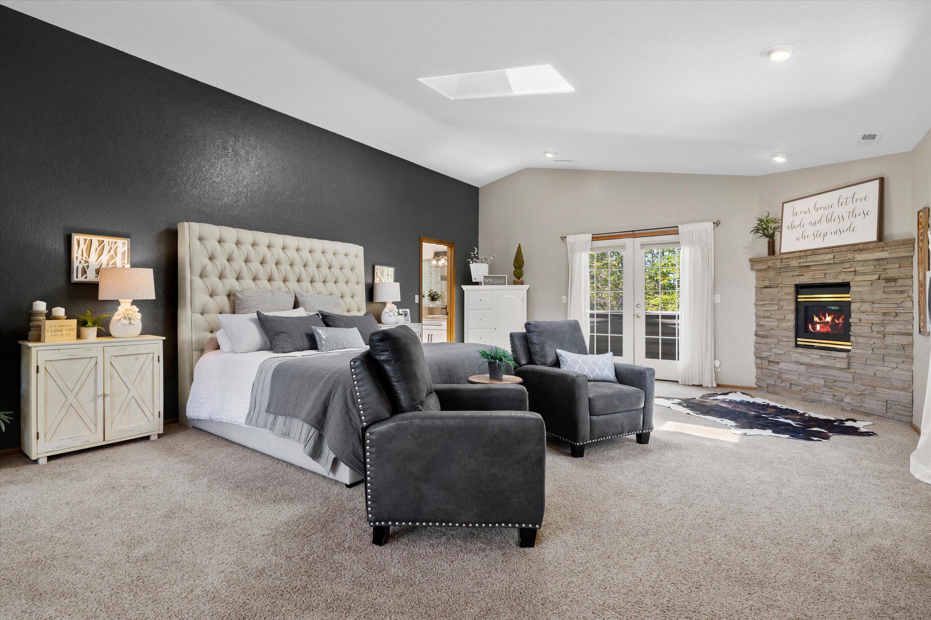 61195 Bonny Bridge