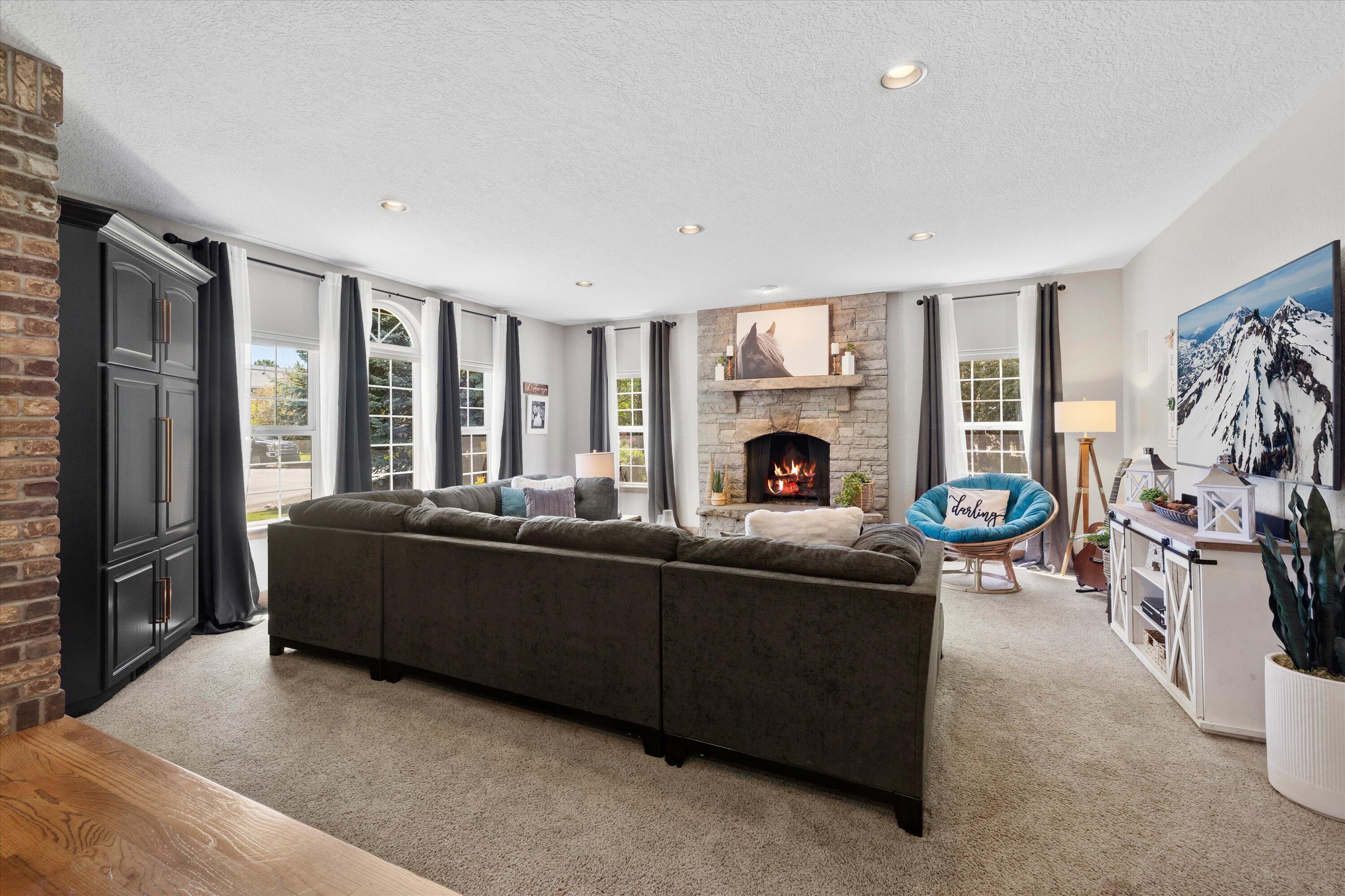61195 Bonny Bridge