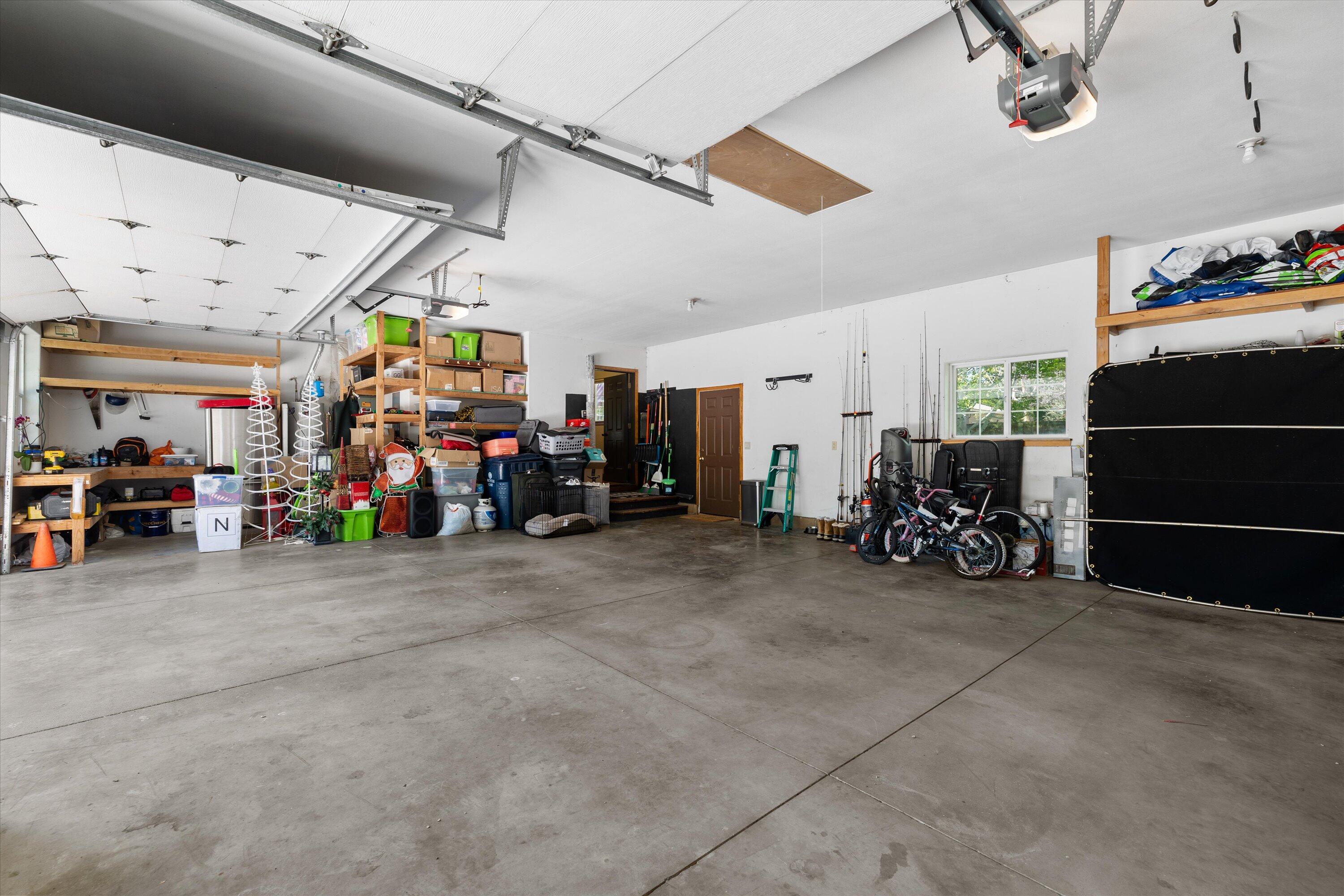61195 Bonny Bridge