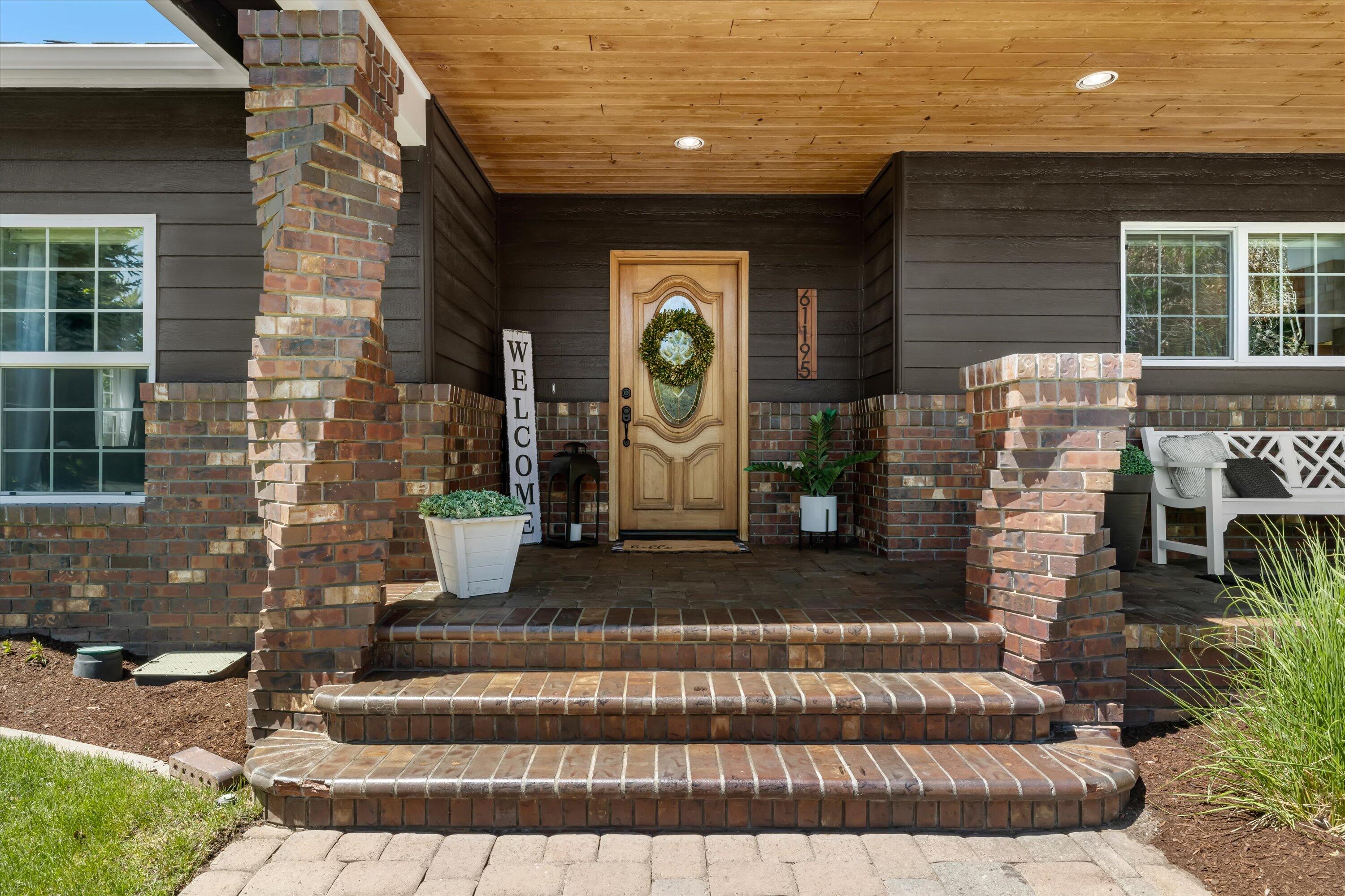 61195 Bonny Bridge