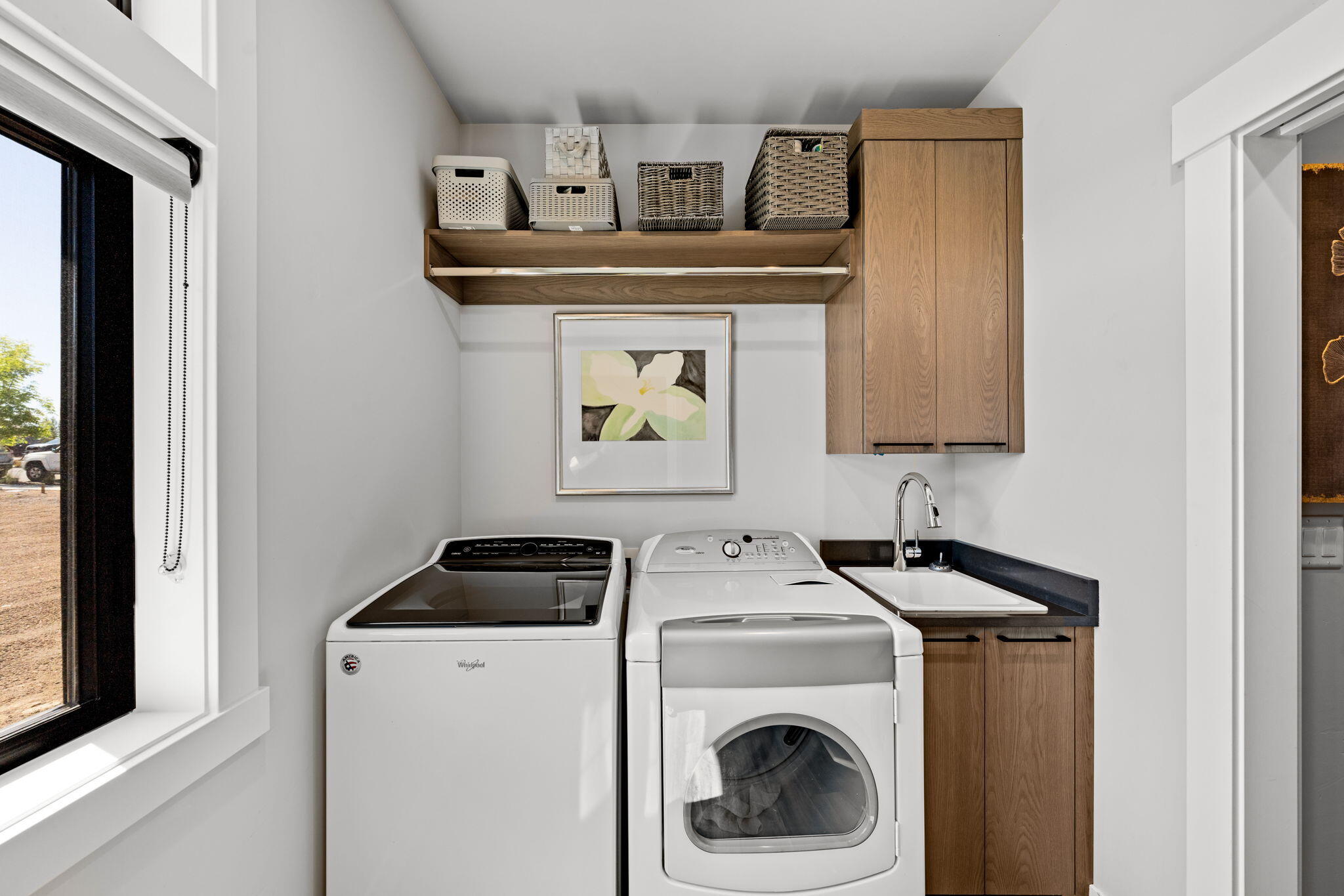 330 E Diamond Peak Avenue