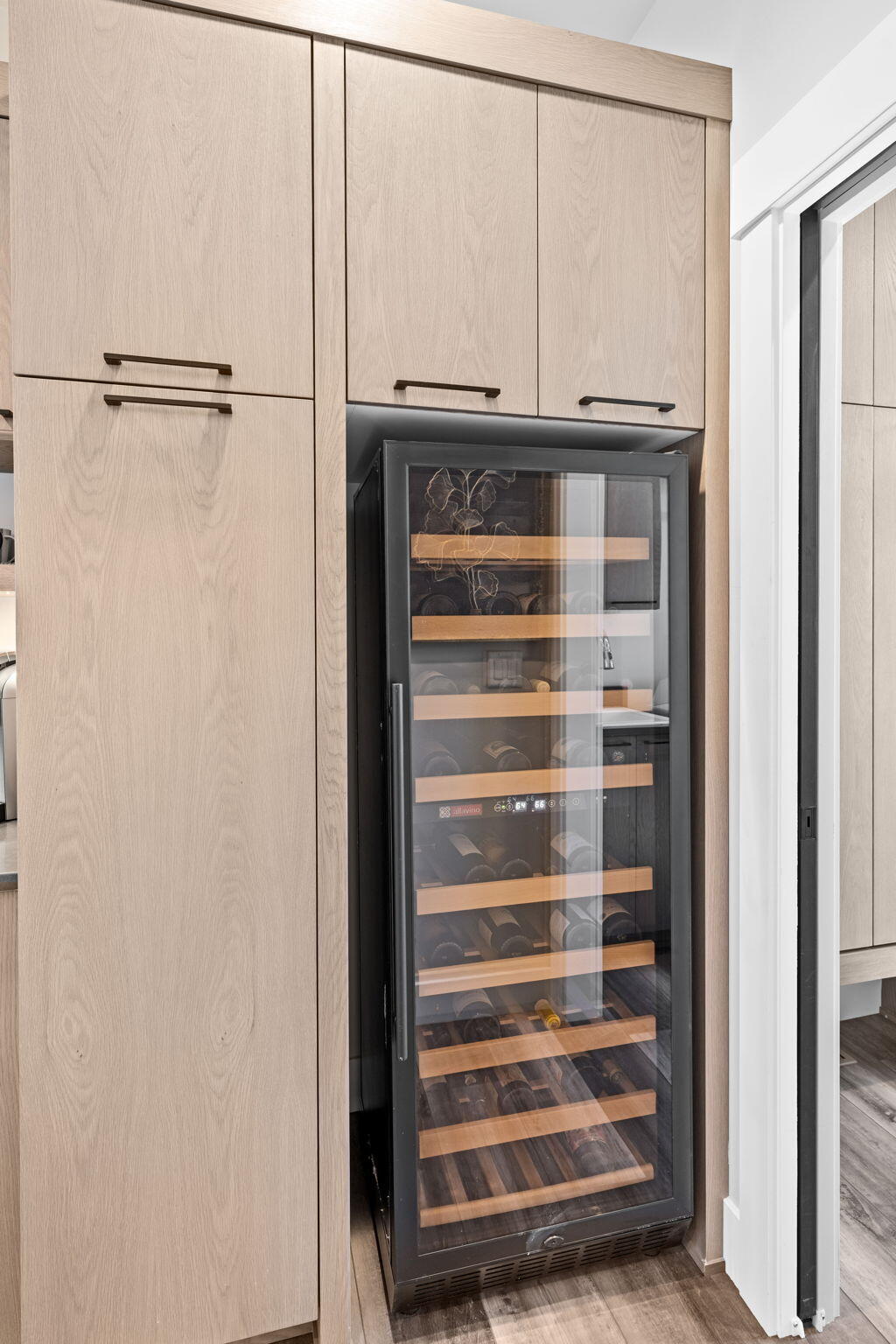 330 E Diamond Peak Avenue