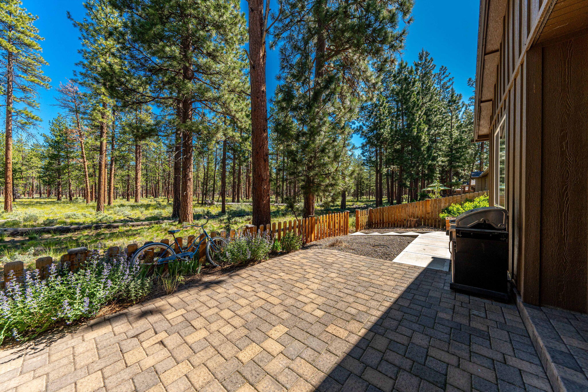 1624 W Williamson Avenue