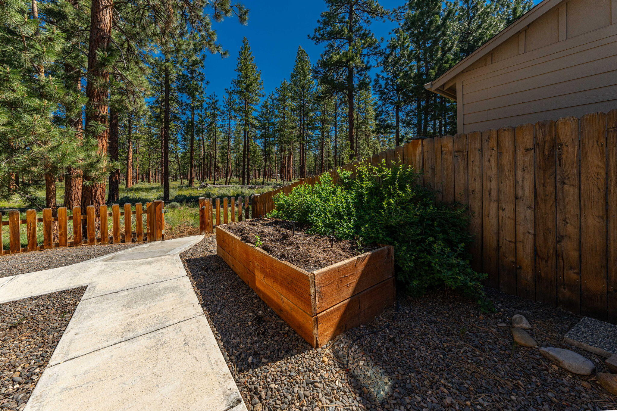 1624 W Williamson Avenue