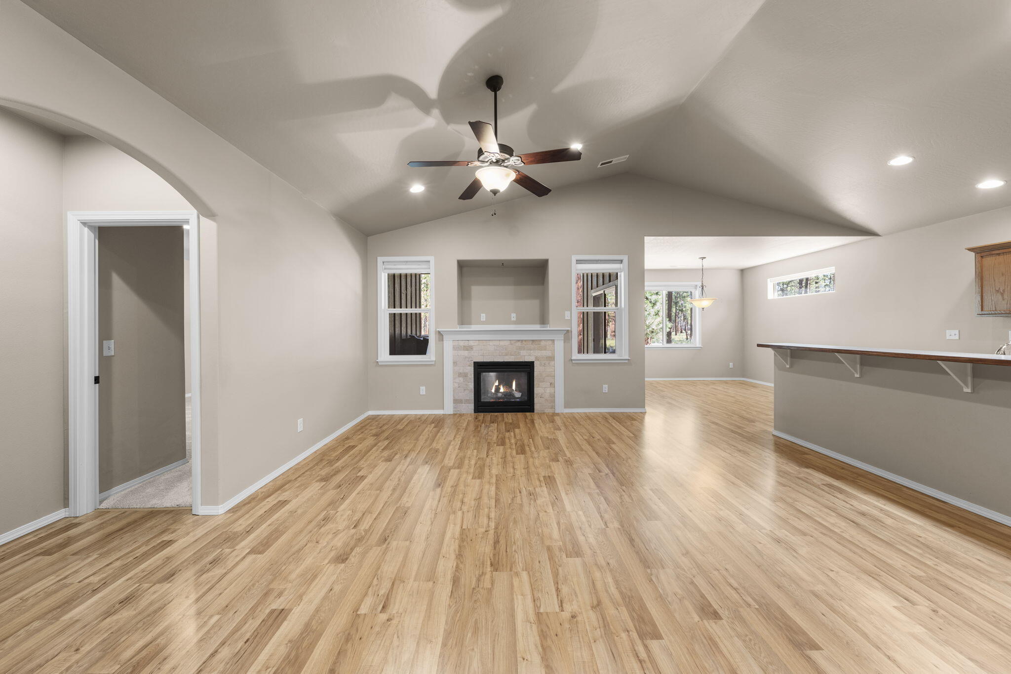 1624 W Williamson Avenue