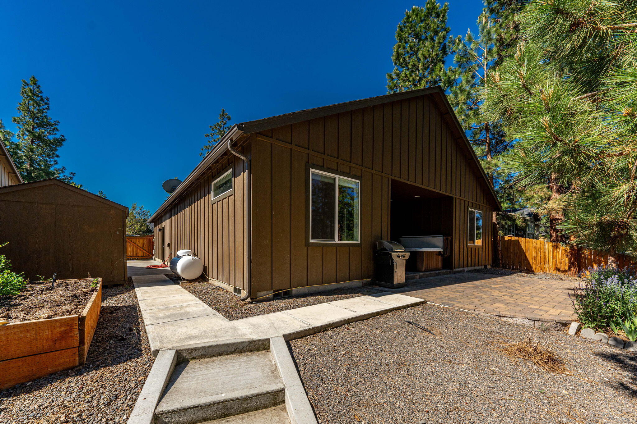 1624 W Williamson Avenue