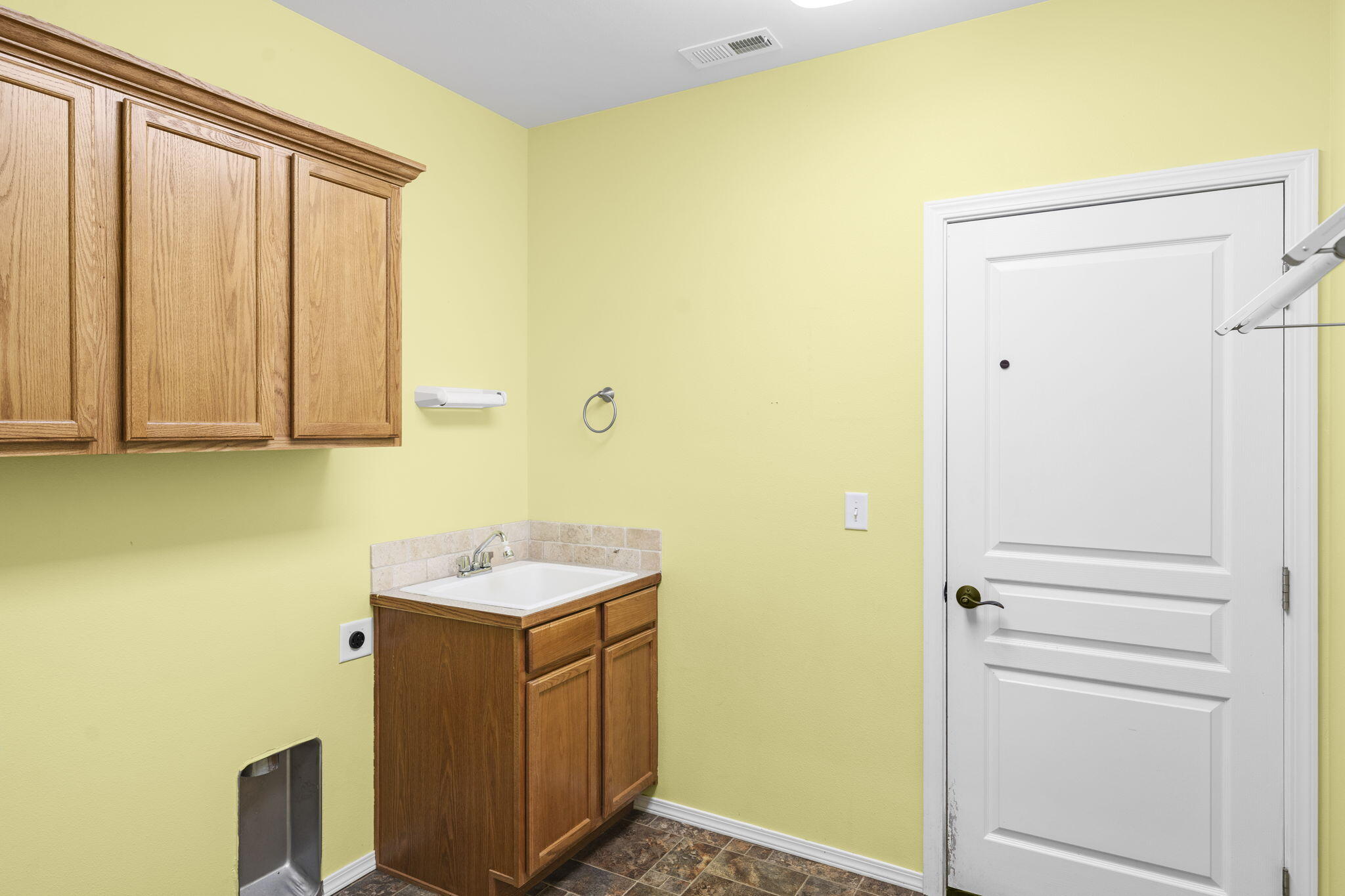 1624 W Williamson Avenue