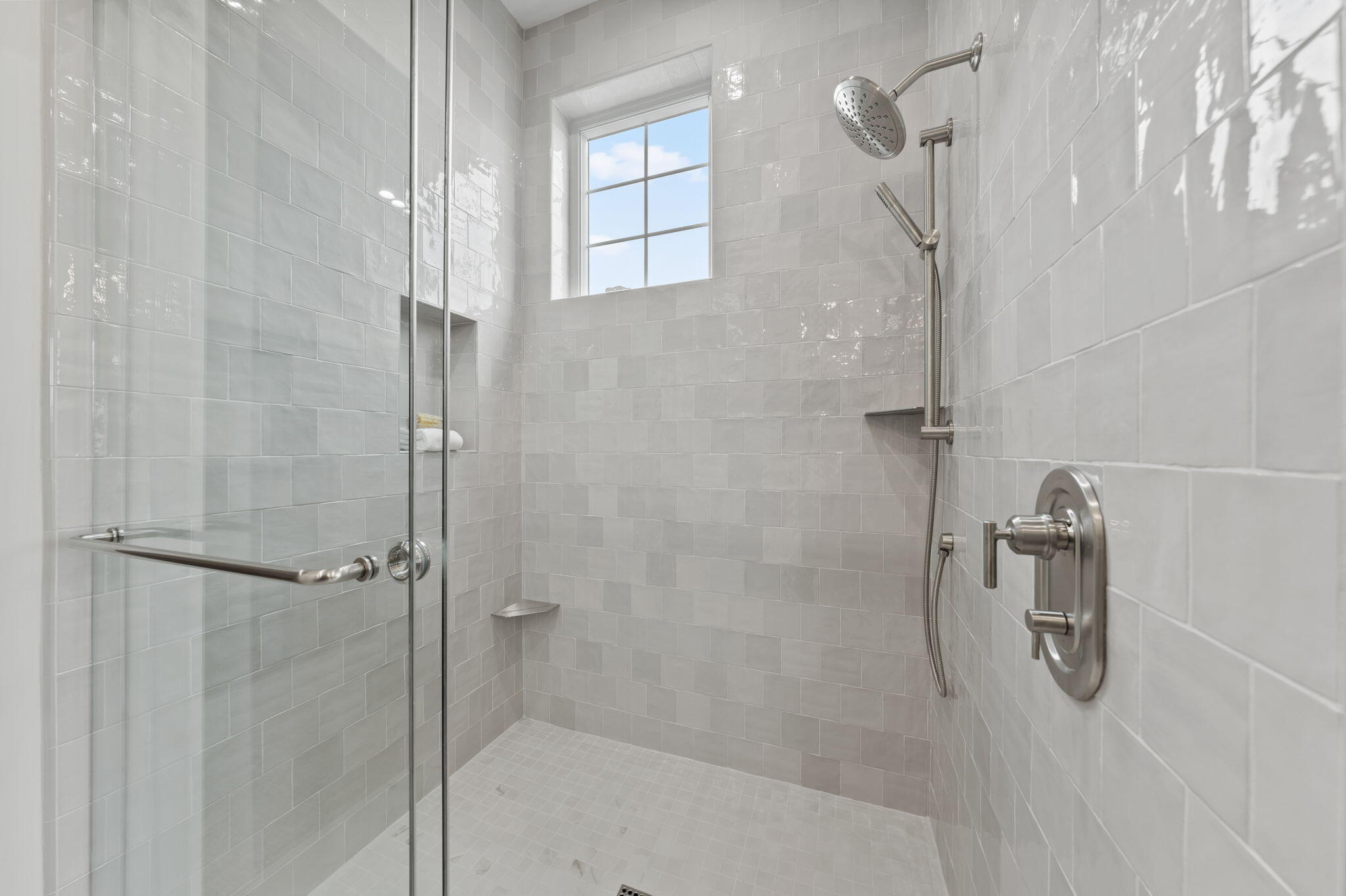 3190 NW Strickland Way, 197