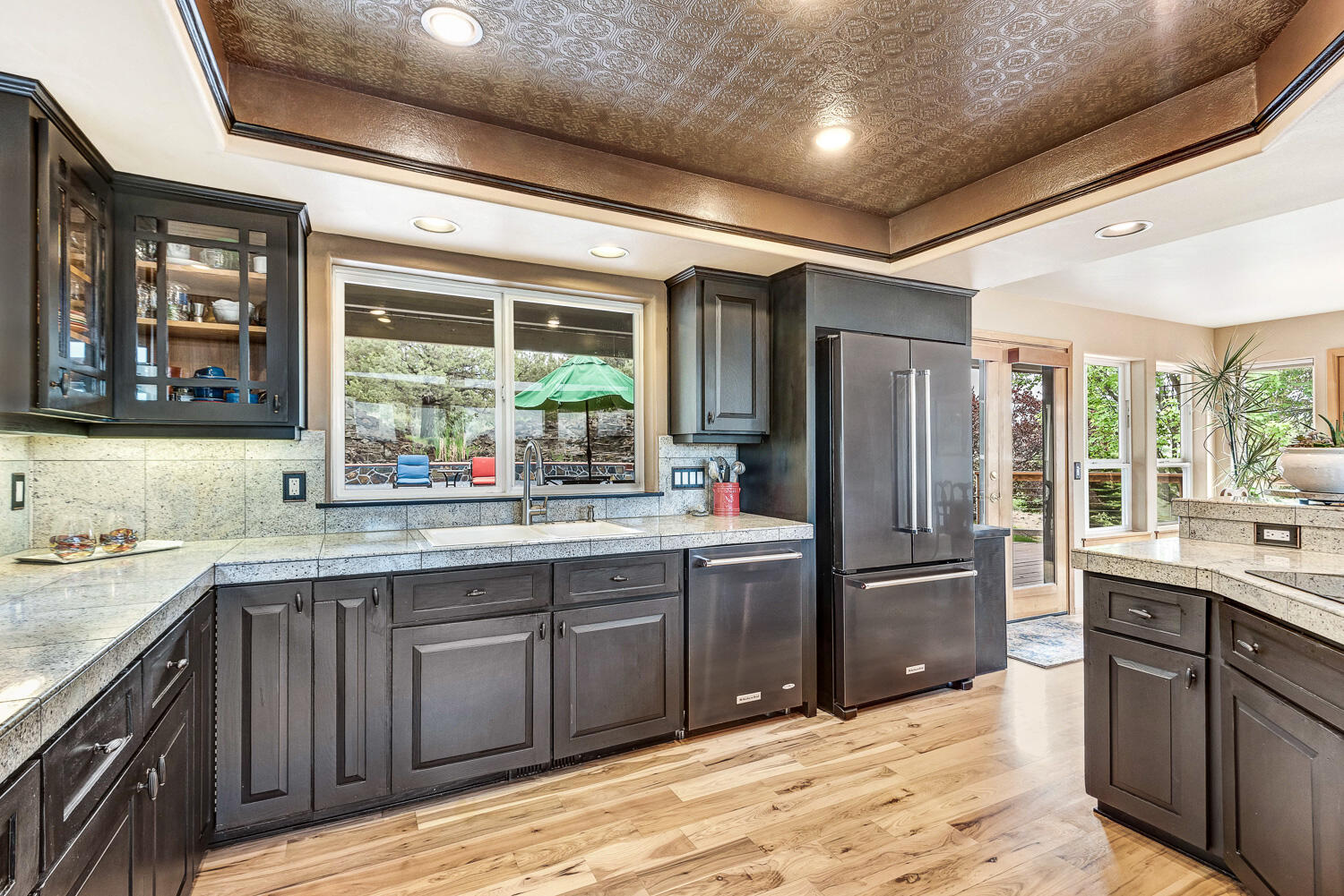 60470 Arnold Market Road