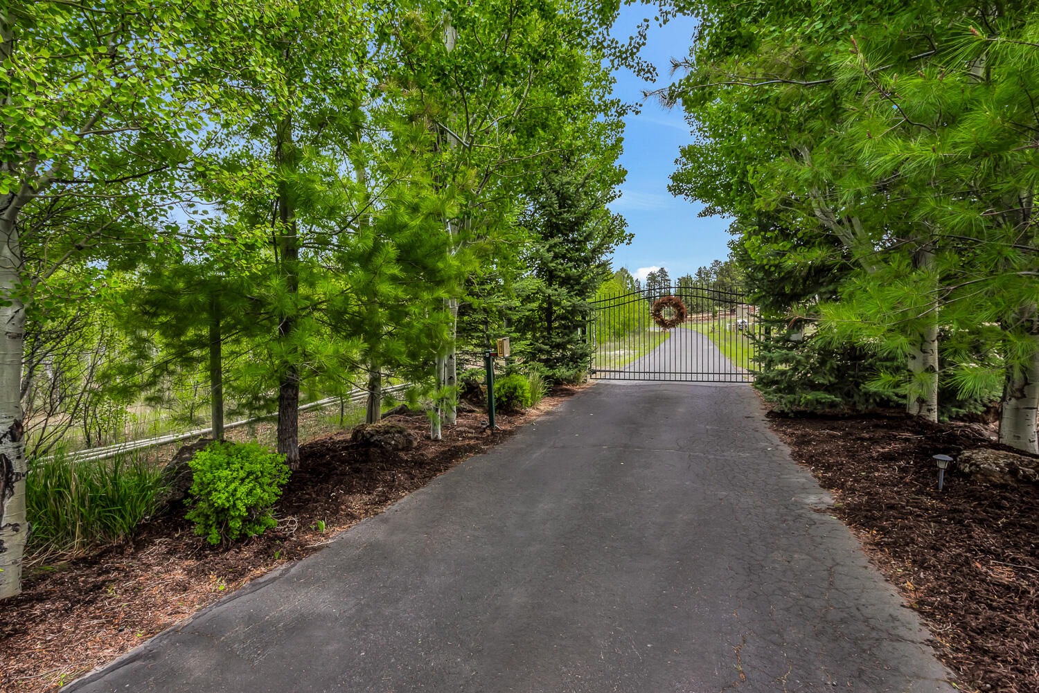 60470 Arnold Market Road
