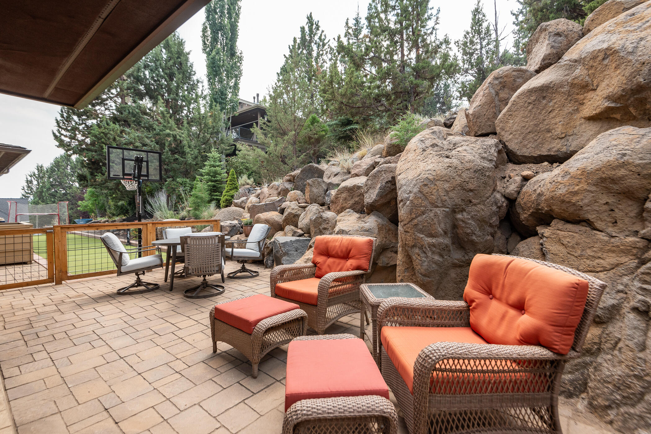 3409 NW Bryce Canyon Lane