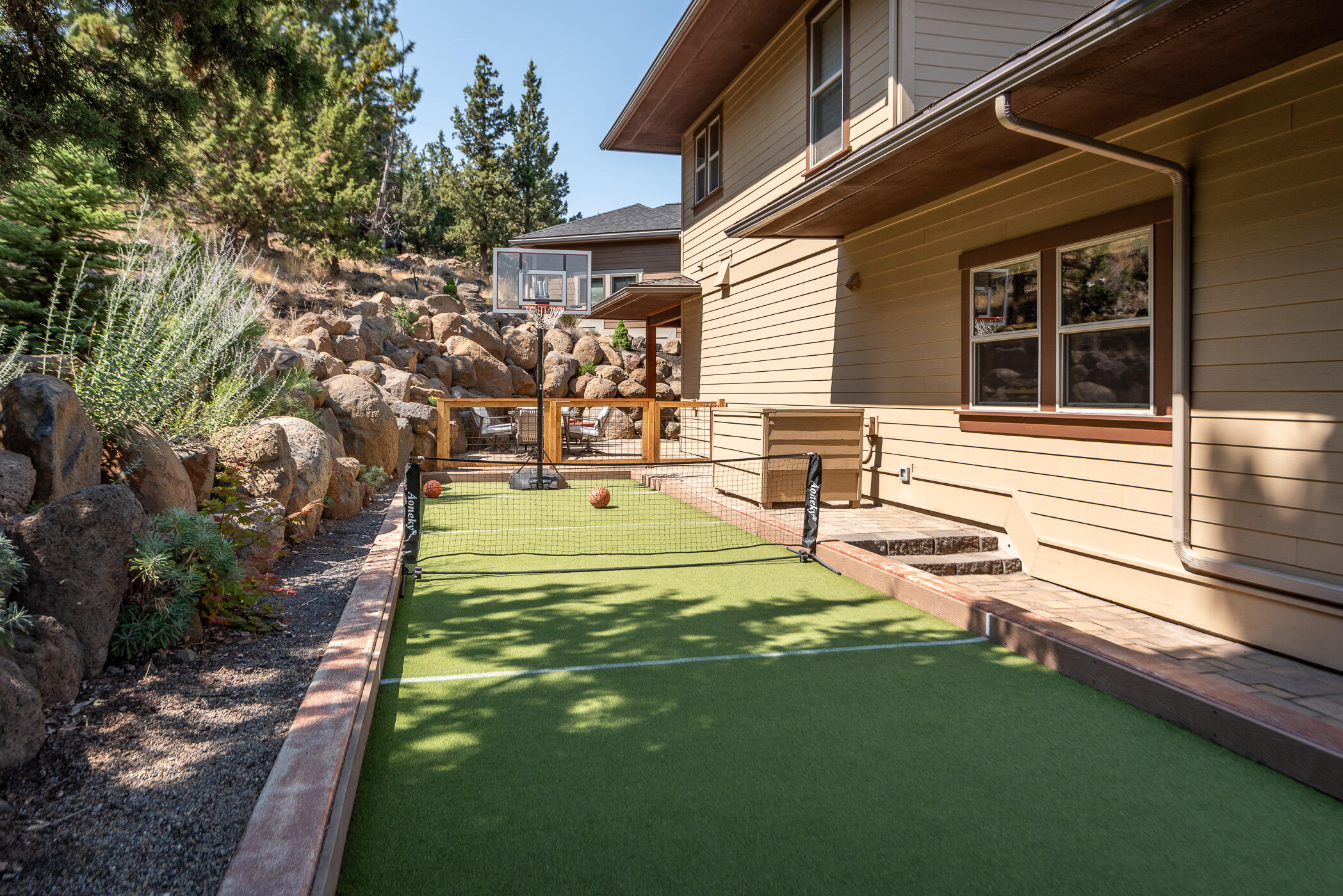 3409 NW Bryce Canyon Lane