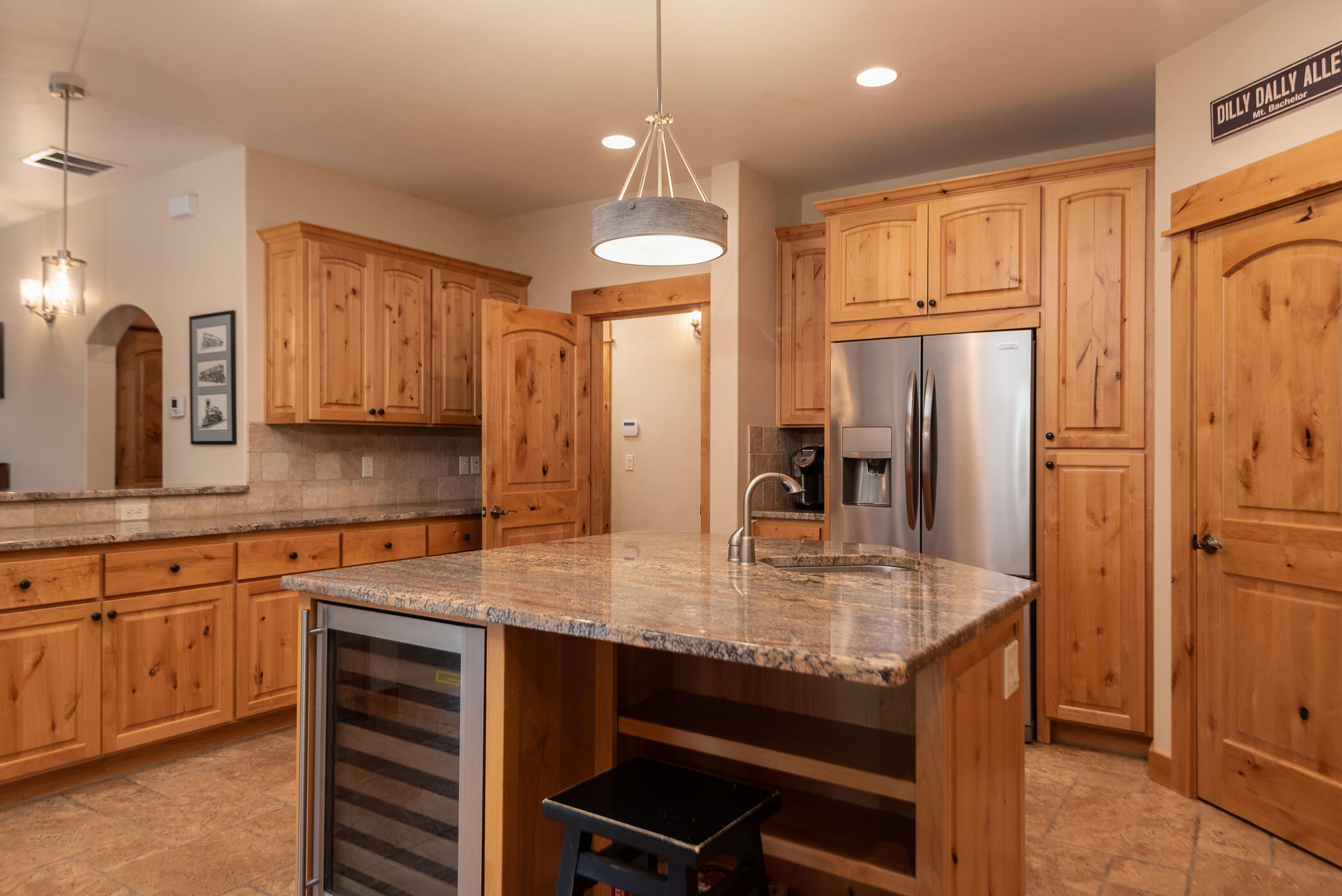 3409 NW Bryce Canyon Lane