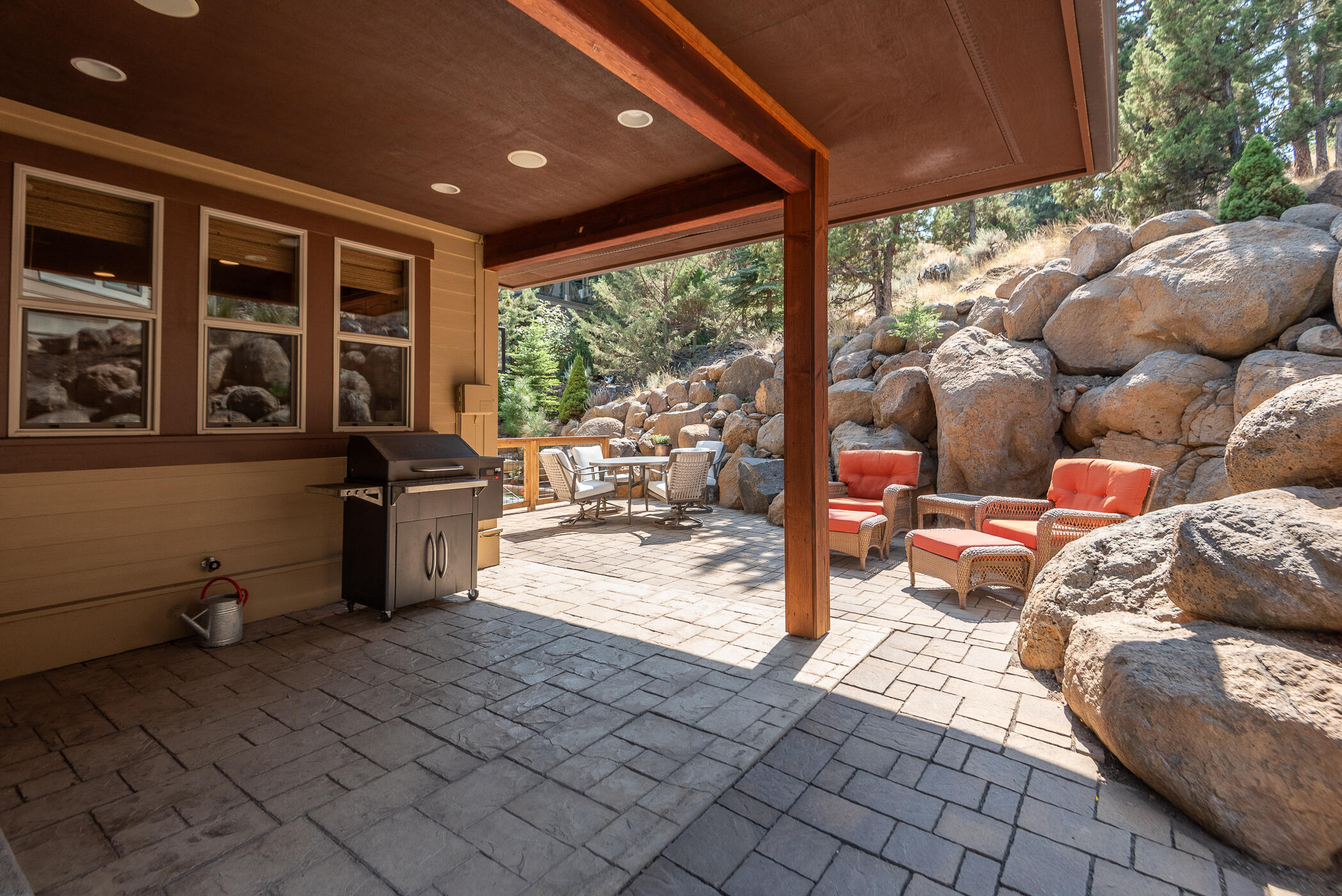 3409 NW Bryce Canyon Lane