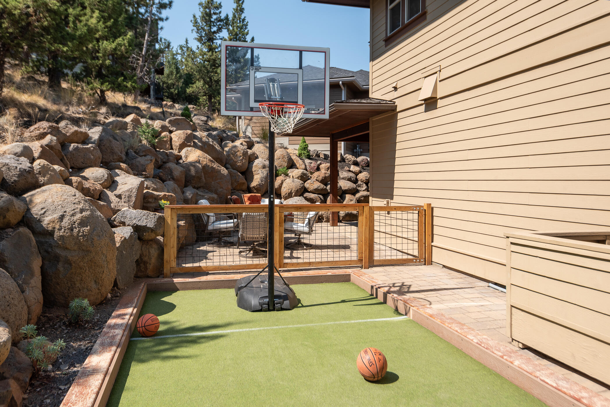 3409 NW Bryce Canyon Lane