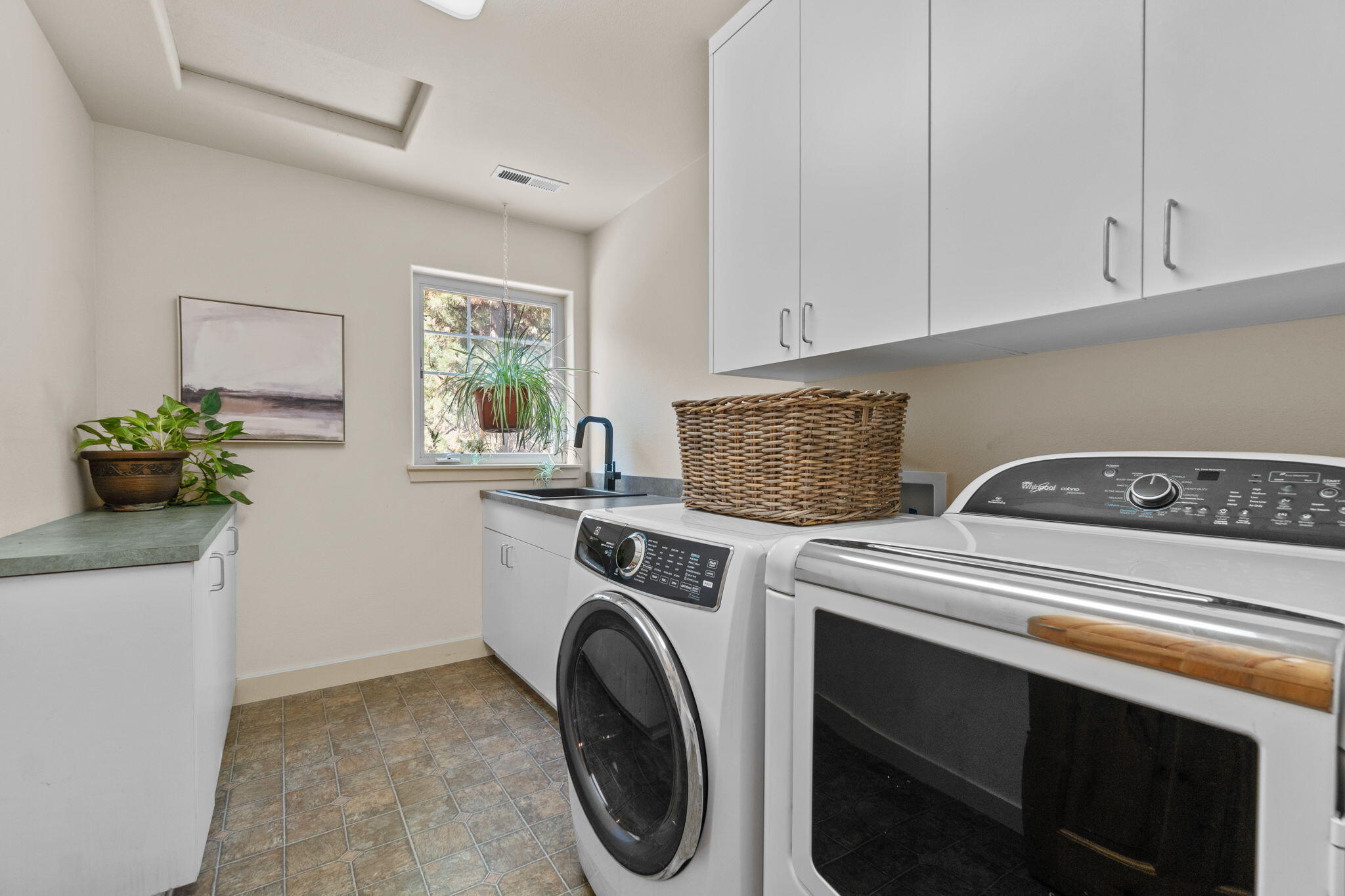 210 NW Skyliner Summit Loop