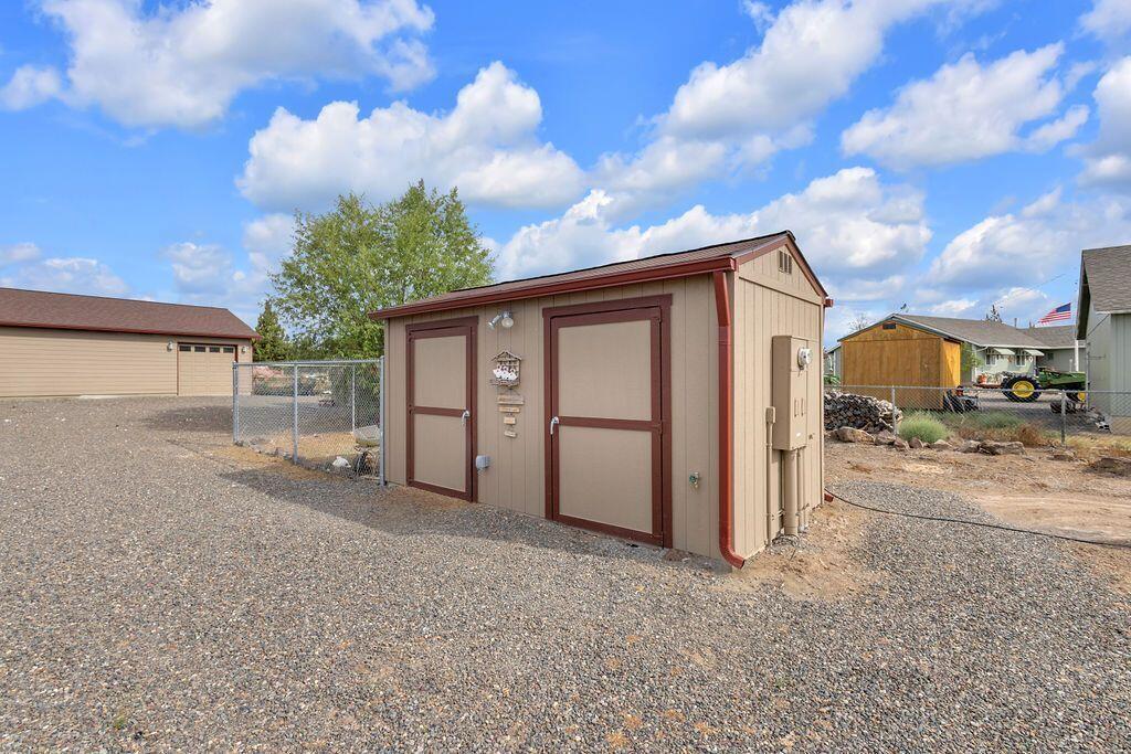 4742 SE Sioux Loop