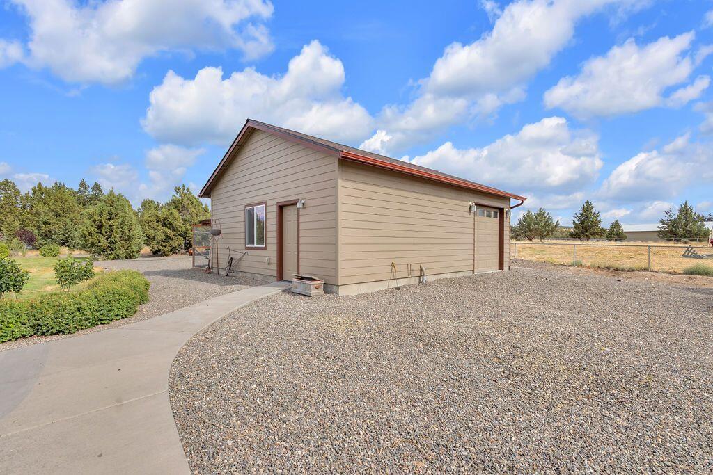 4742 SE Sioux Loop