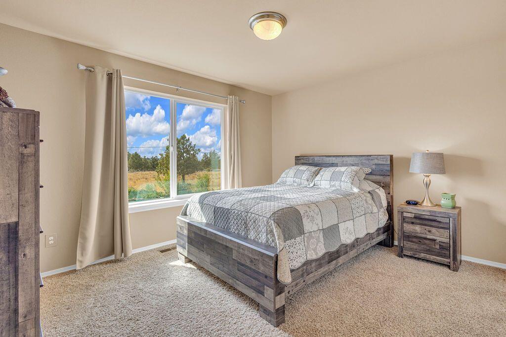 4742 SE Sioux Loop