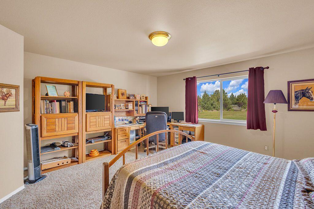 4742 SE Sioux Loop