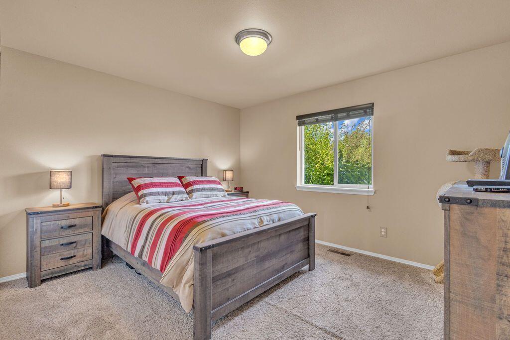 4742 SE Sioux Loop