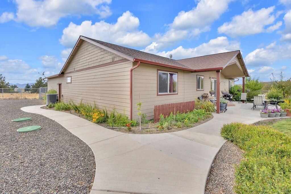 4742 SE Sioux Loop