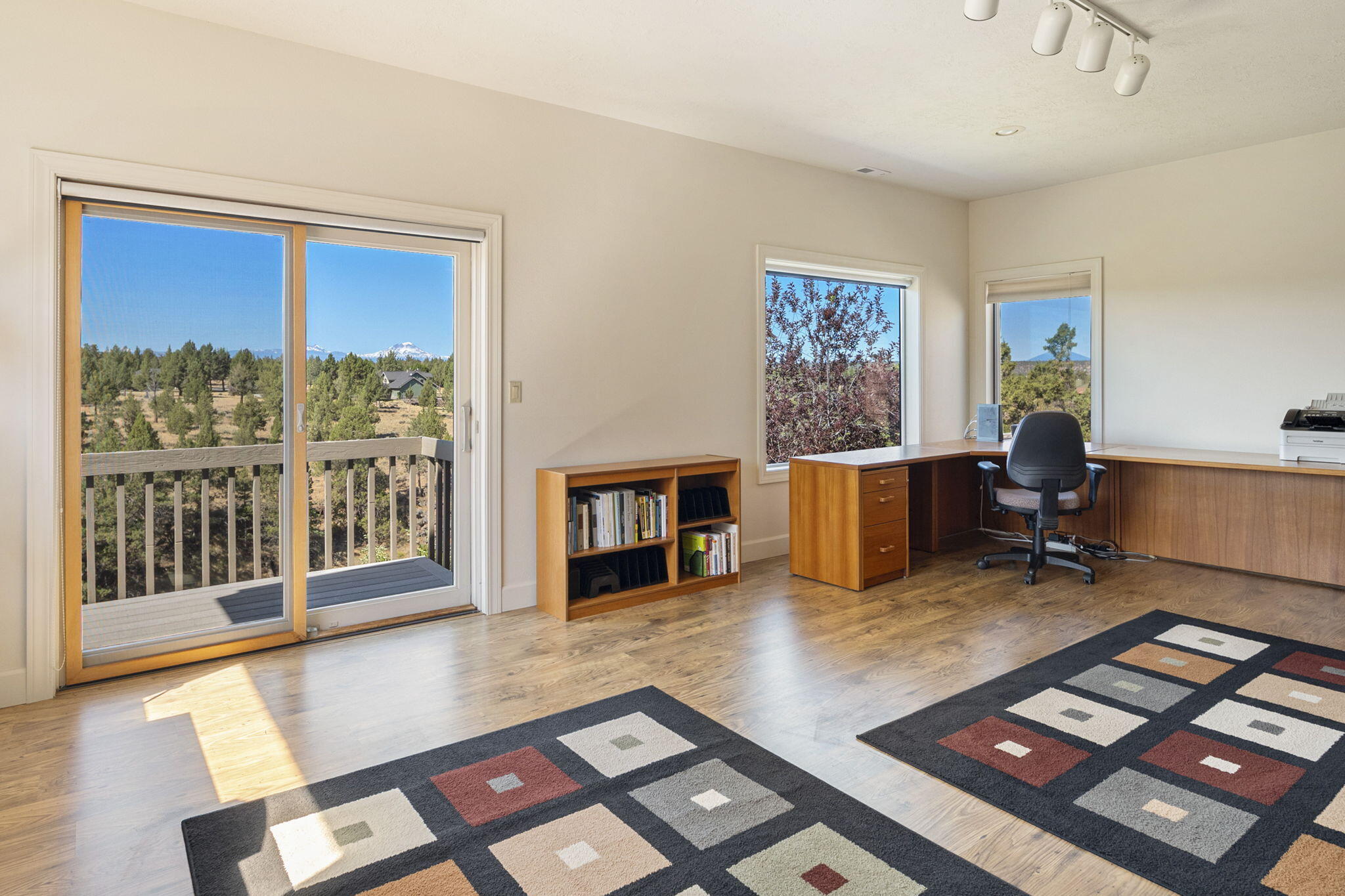 6322 NW Atkinson Avenue