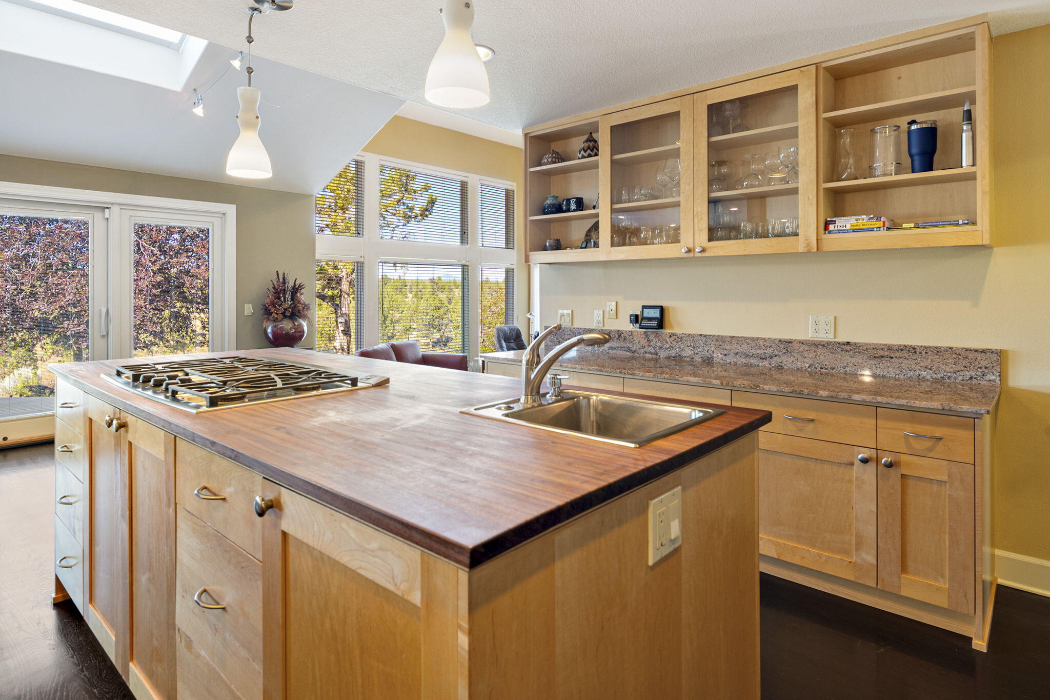 6322 NW Atkinson Avenue