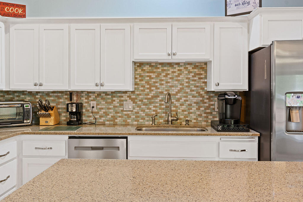 20544 Peak Ave Avenue