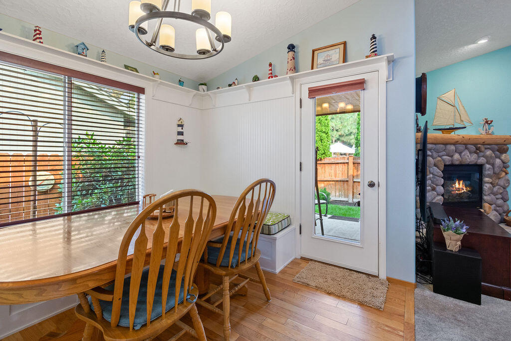 20544 Peak Ave Avenue