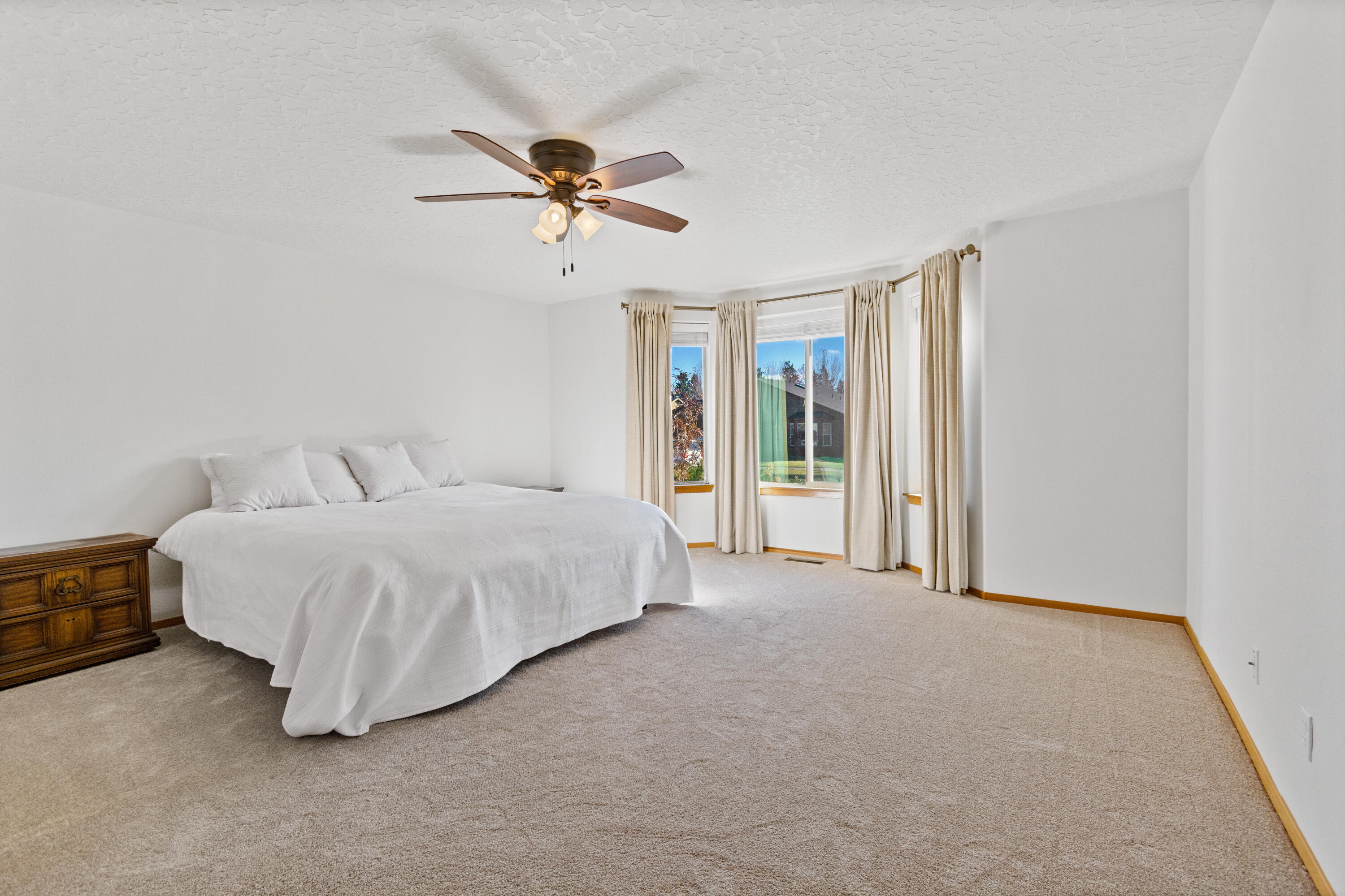 20544 Peak Ave Avenue