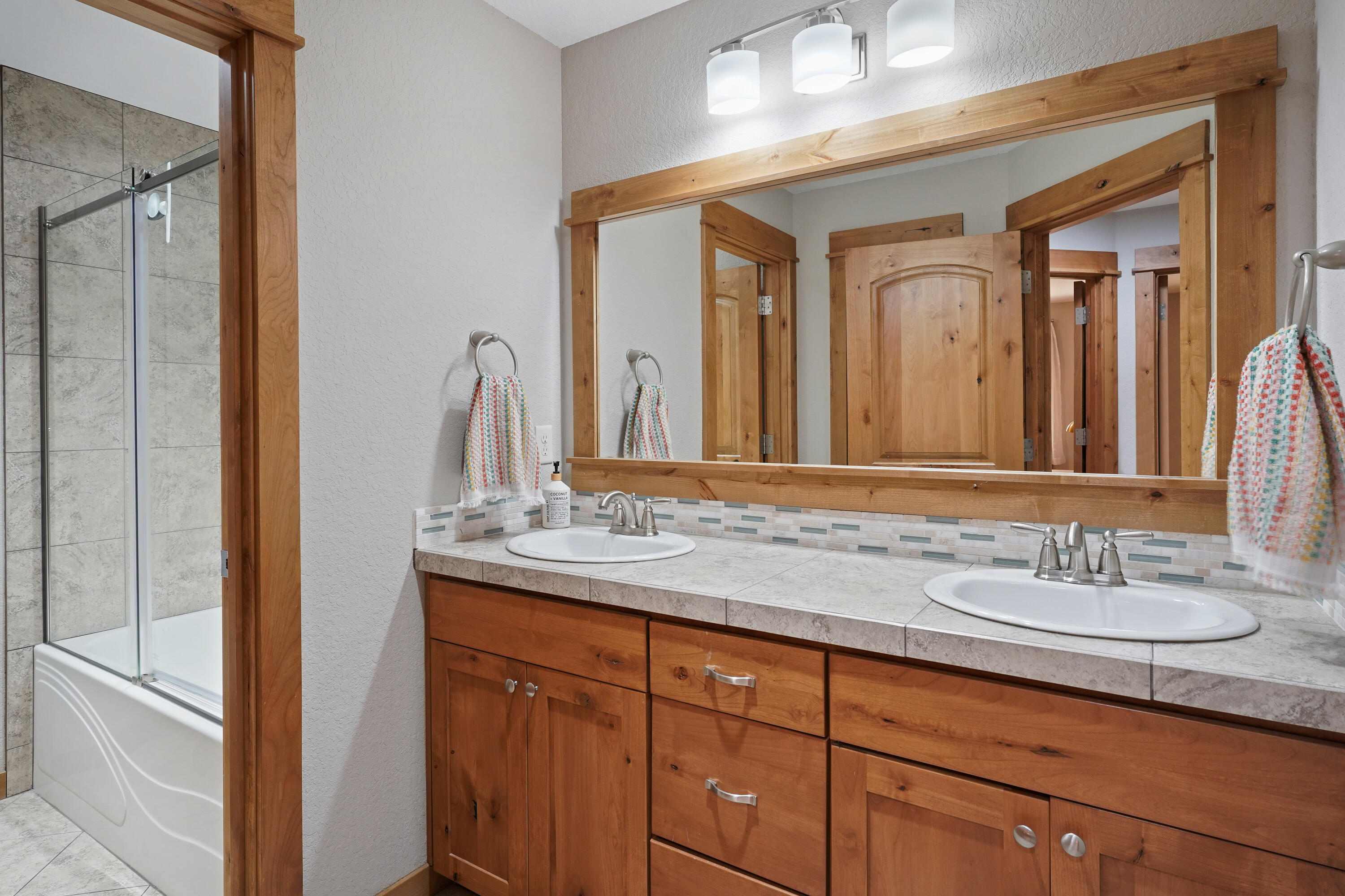 60809 Whitney Place