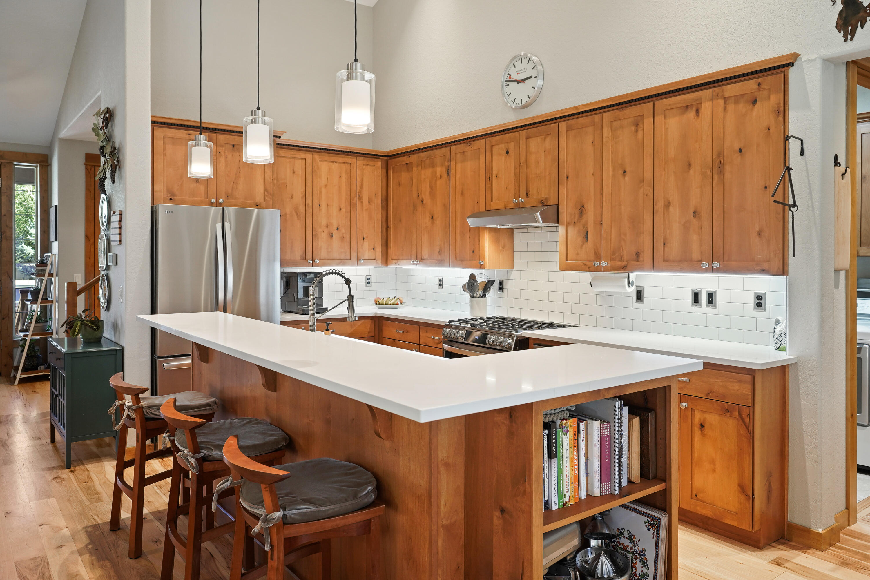 60809 Whitney Place