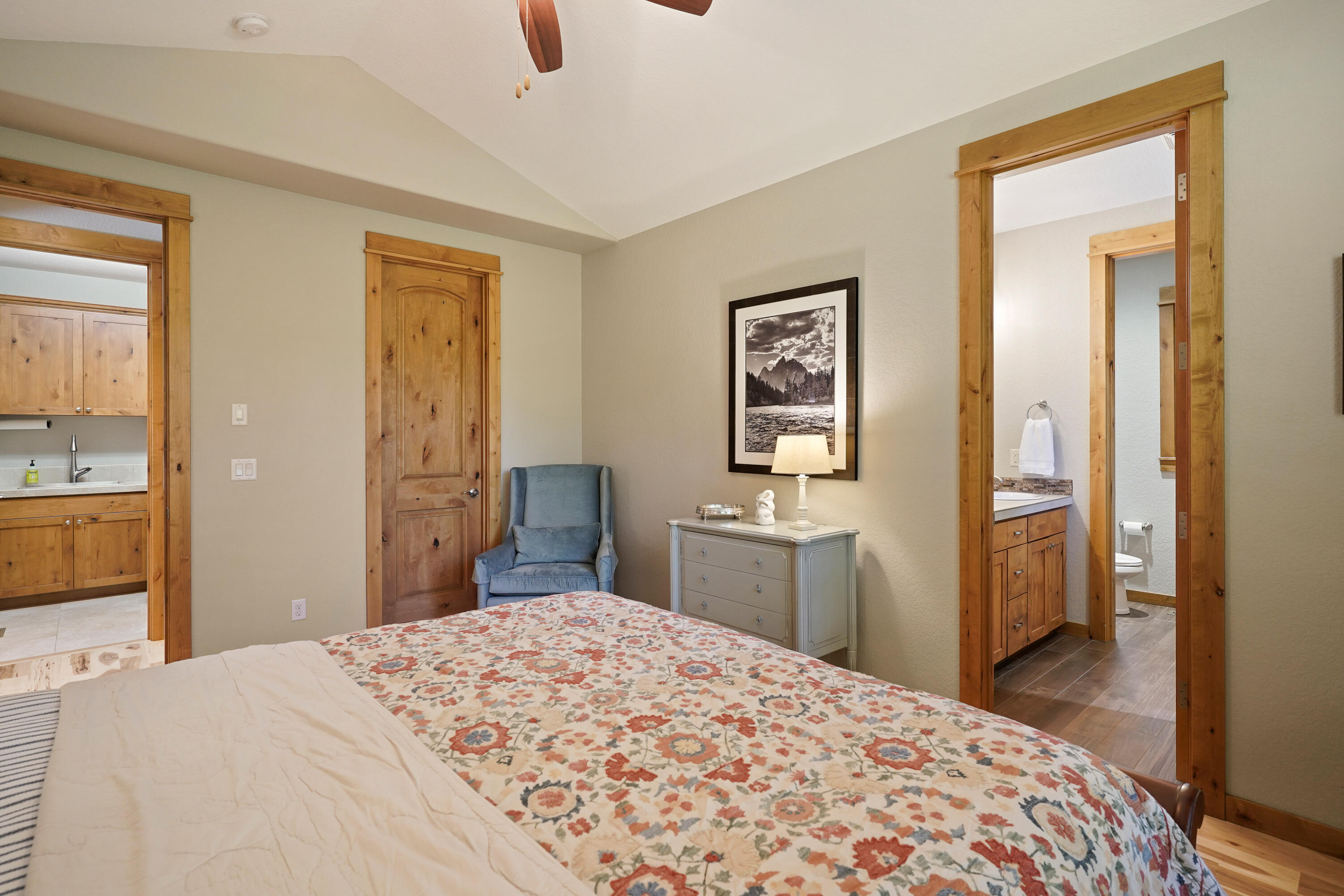 60809 Whitney Place