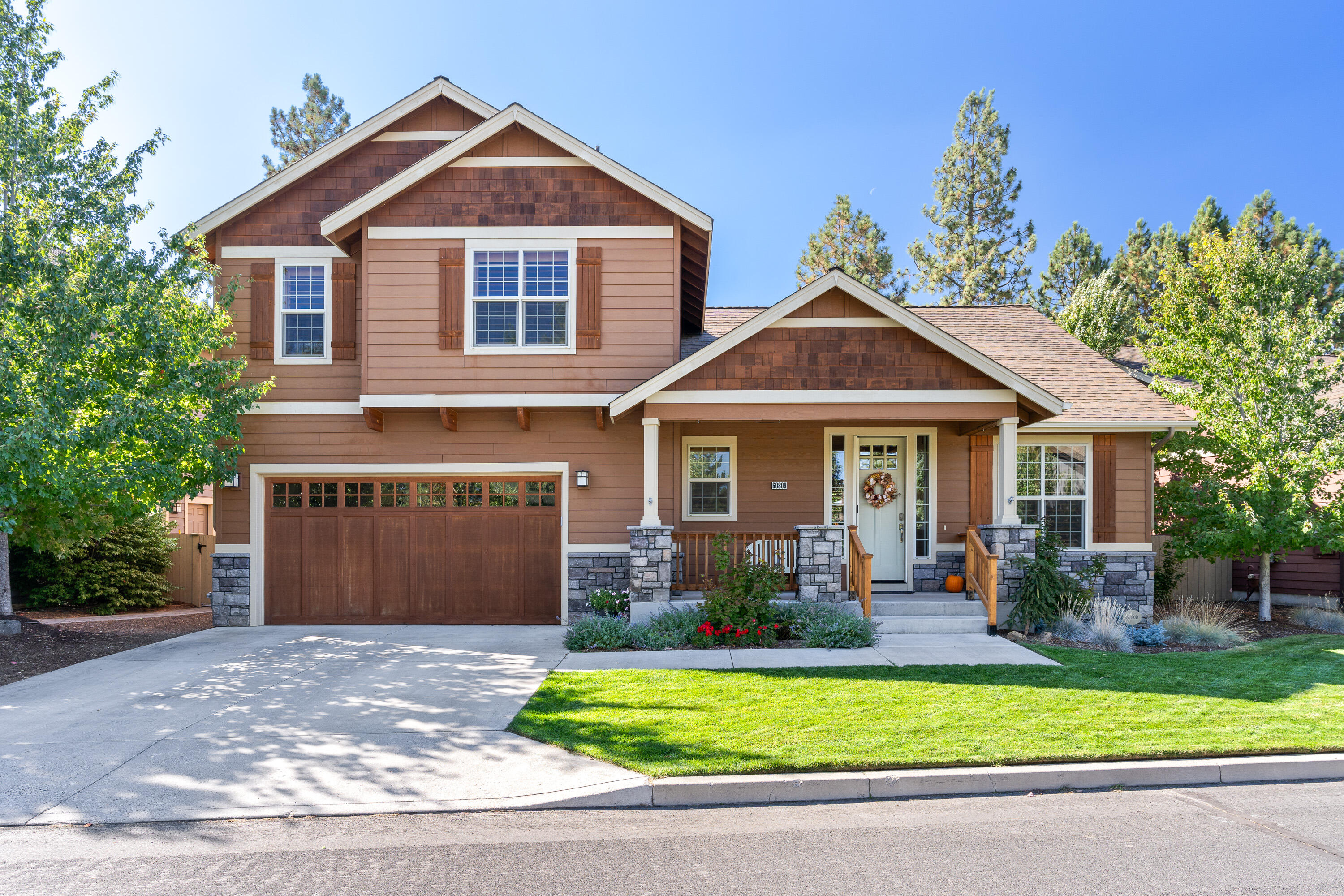 60809 Whitney Place